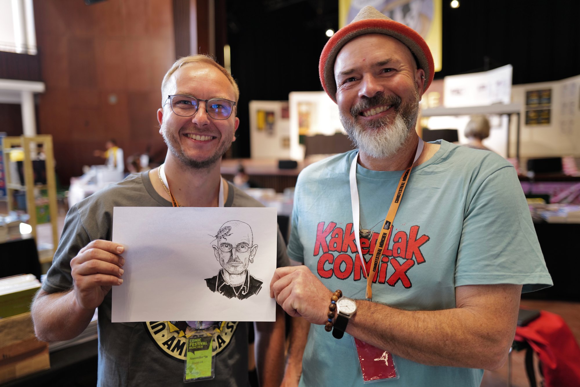 mark_benecke_comicfestival_muenchen_dave_gibbons_ulrich_schroder_denis_kitchen_kinky_karrot_olivia_vieweg_watchmen_2026_small - 18.jpeg