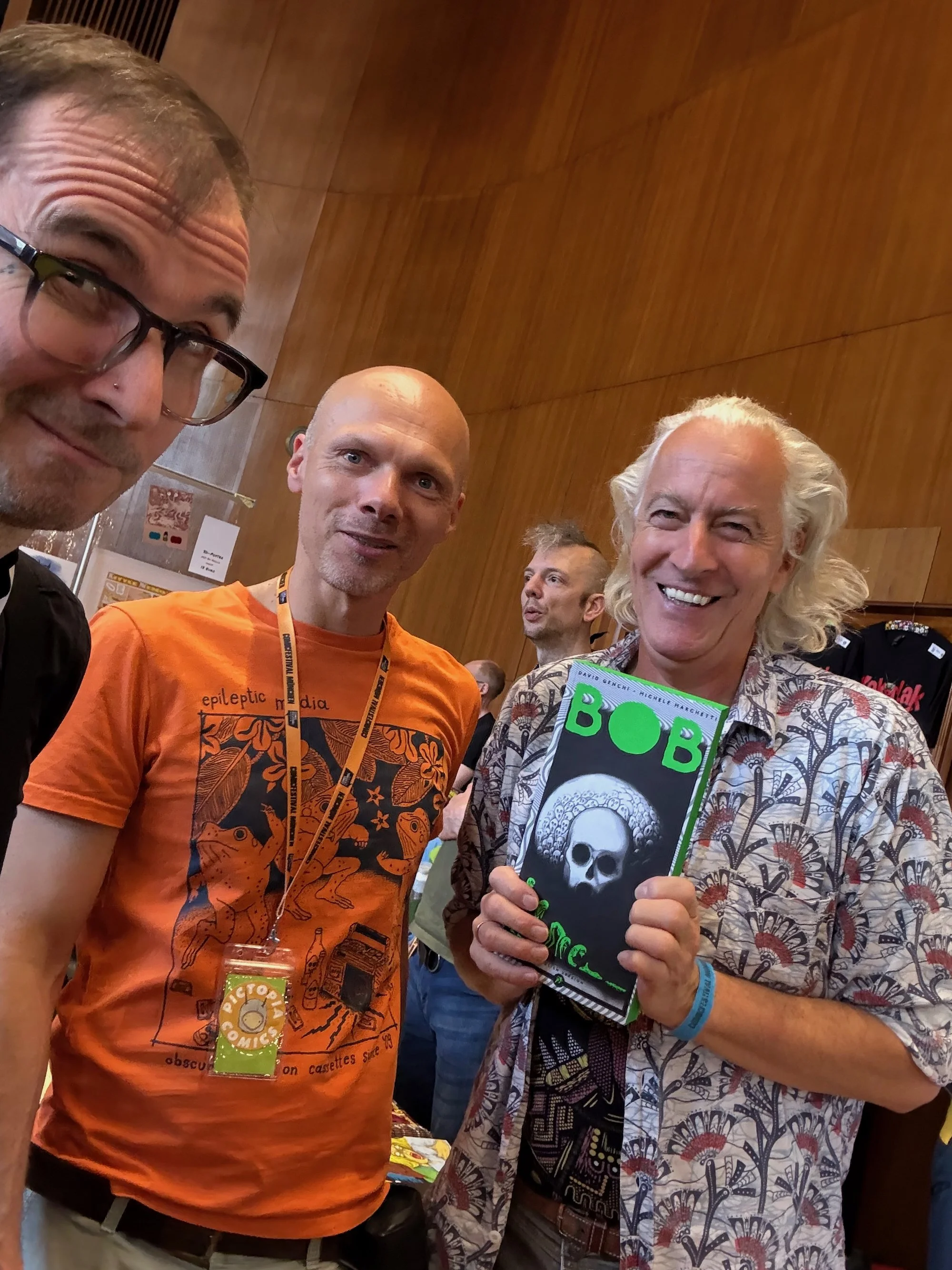 mark_benecke_comicfestival_muenchen_dave_gibbons_ulrich_schroder_denis_kitchen_kinky_karrot_olivia_vieweg_watchmen_2026_small - 76.jpeg