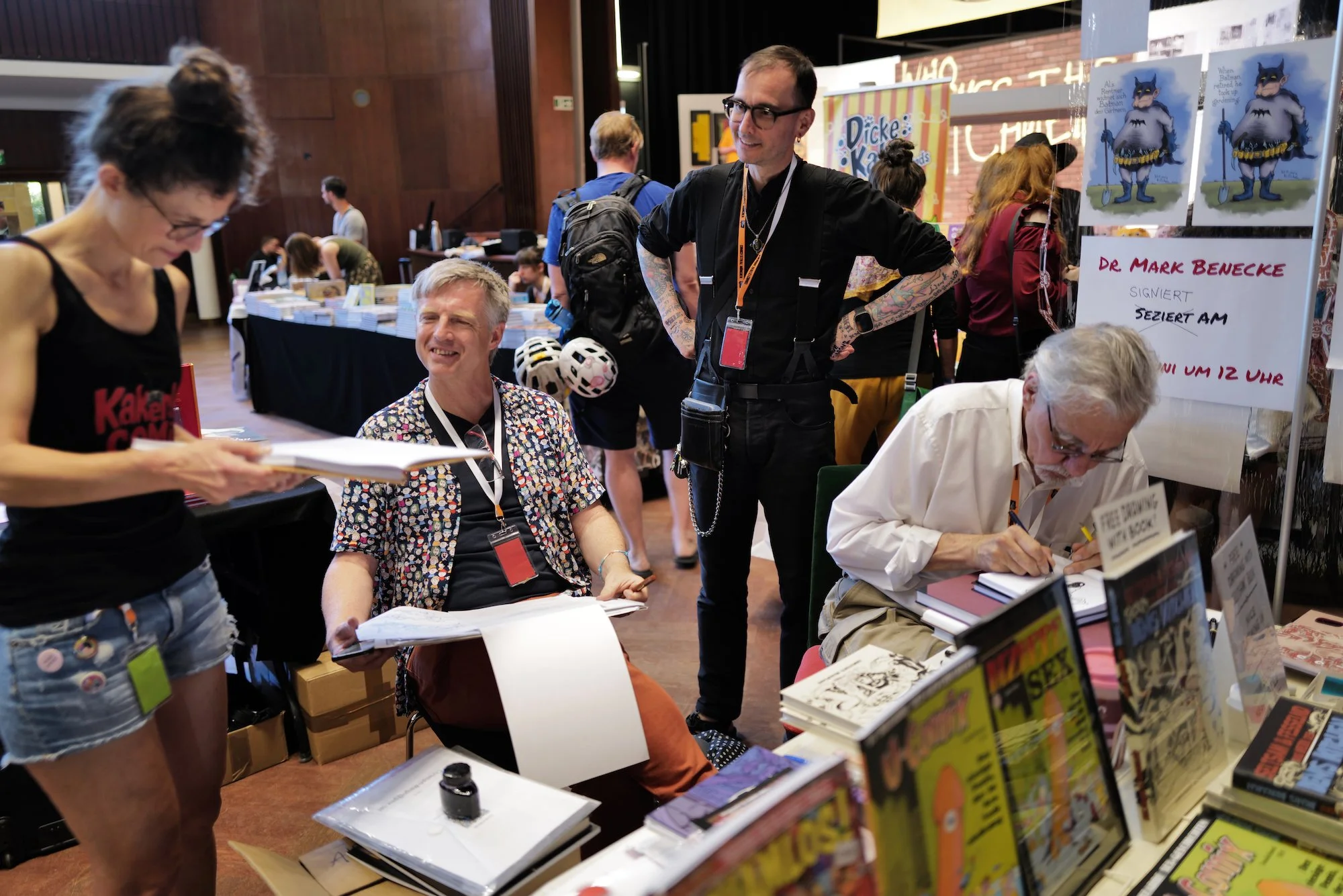 mark_benecke_comicfestival_muenchen_dave_gibbons_ulrich_schroder_denis_kitchen_kinky_karrot_olivia_vieweg_watchmen_2026_small - 101.jpeg