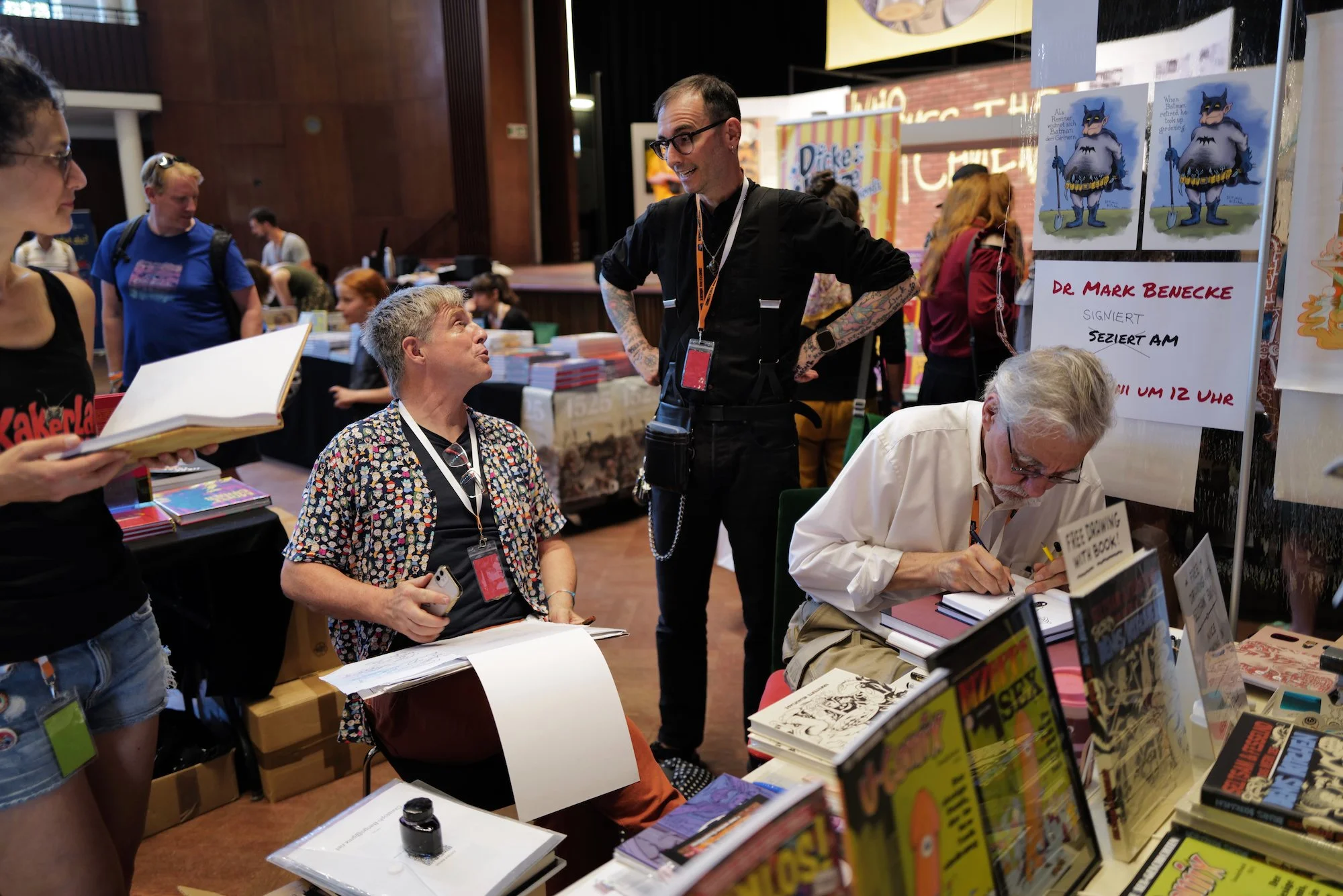 mark_benecke_comicfestival_muenchen_dave_gibbons_ulrich_schroder_denis_kitchen_kinky_karrot_olivia_vieweg_watchmen_2026_small - 102.jpeg