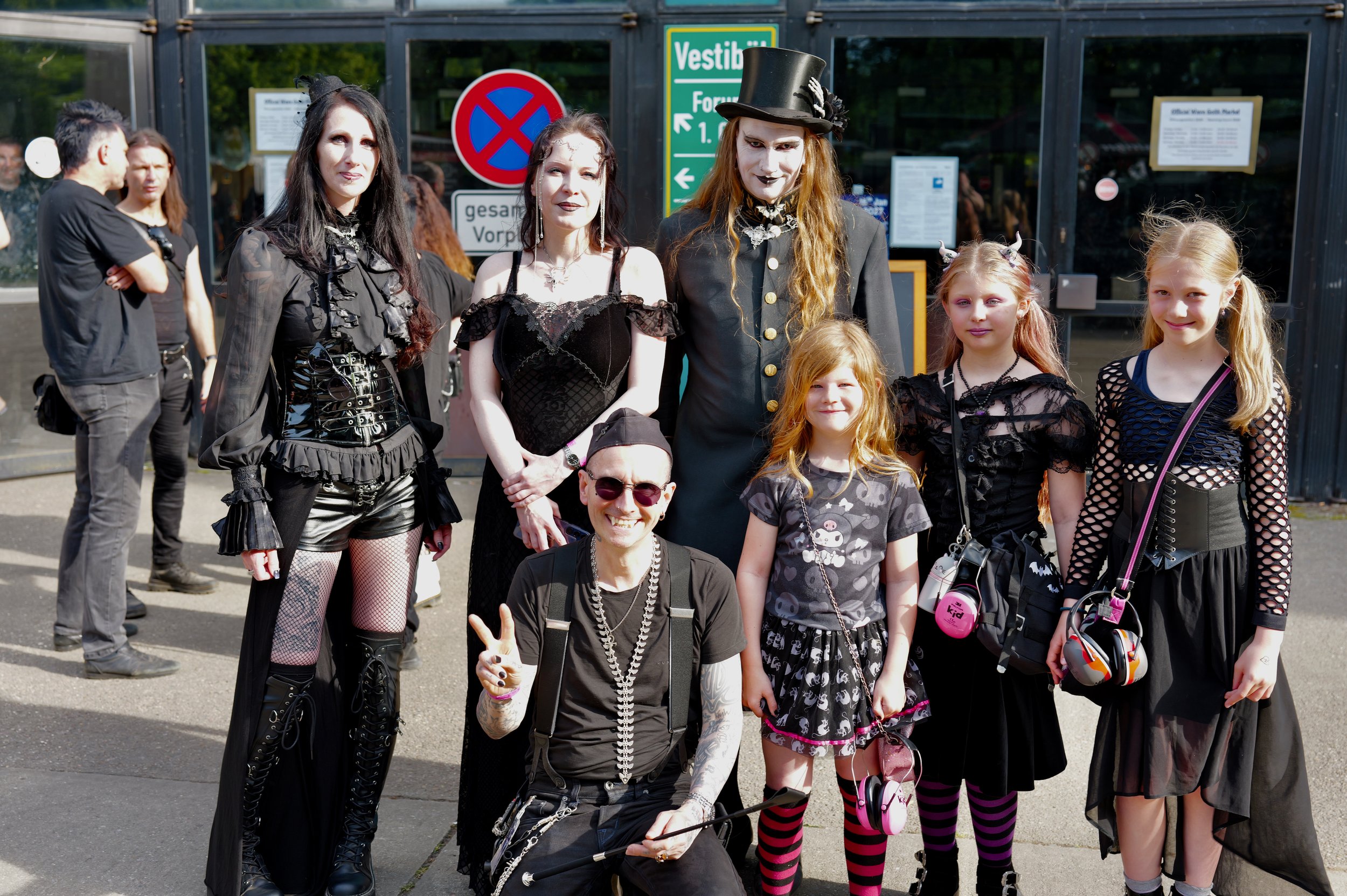wave_gotik_treffen_wgt_2026_mark_benecke_moonspell_einstuerzende_neubauten_kim_wilde_leipzig_gothic_london_after_midnight_dj_pitchfork_auger_lacrimosa_et_al - 250.jpeg