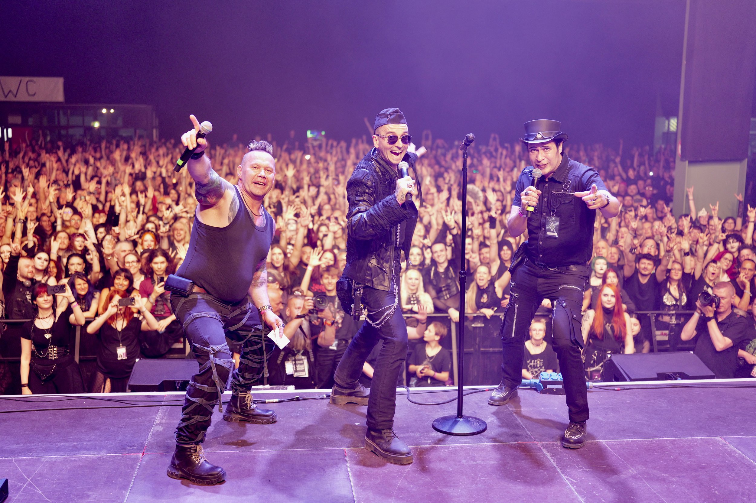 wave_gotik_treffen_wgt_2026_mark_benecke_moonspell_einstuerzende_neubauten_kim_wilde_leipzig_gothic_london_after_midnight_dj_pitchfork_auger_lacrimosa_et_al - 377.jpeg