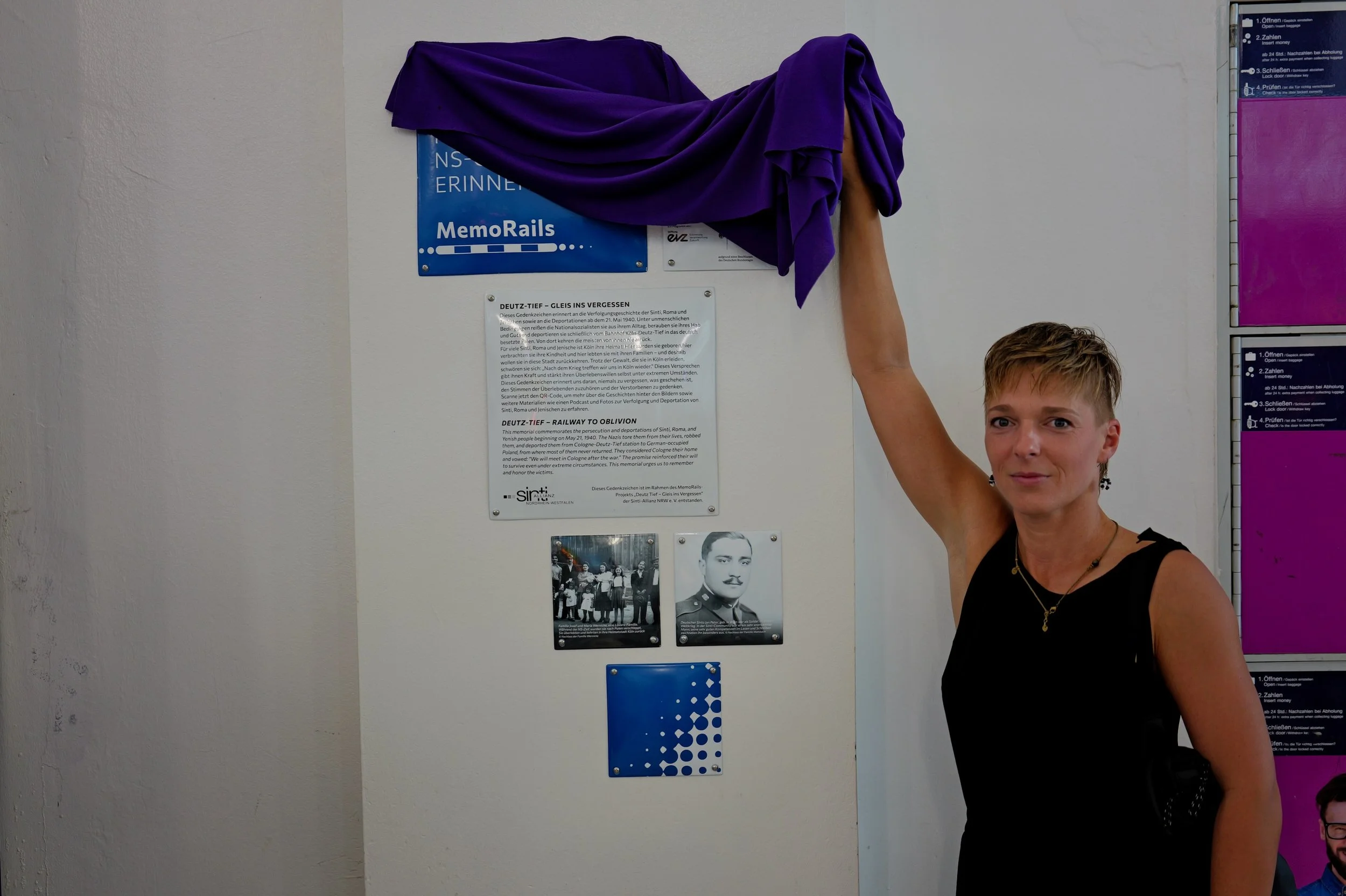 einweihung_denkmal_bahnhof_koeln_deutz_sinti_roma_jensische_mark_benecke - 1.jpeg
