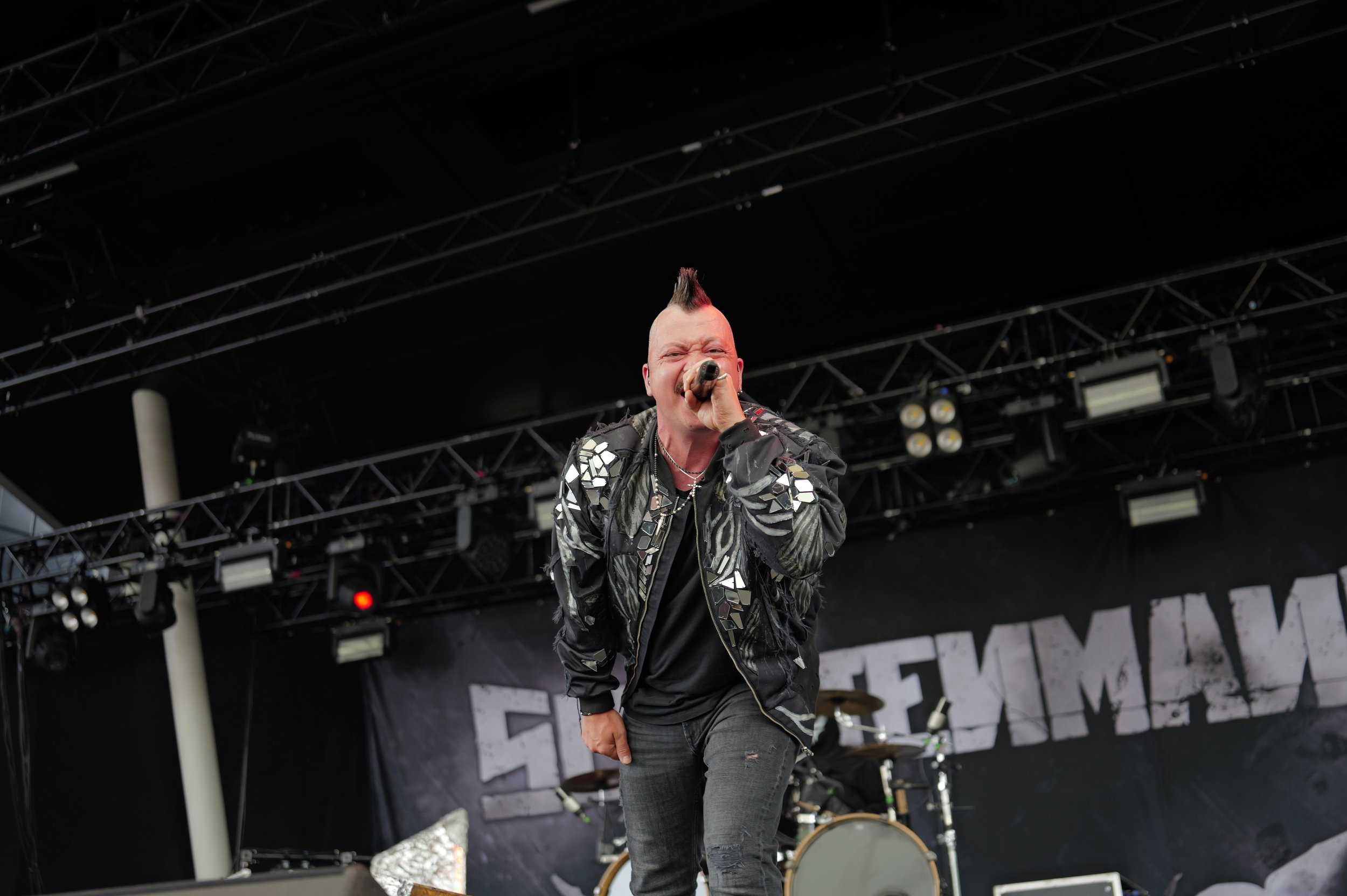 amphi_festival_mark_benecke_2026_covenant_welle_erdball_extize_schattenmann_joachim_witt_tanzbrunnen_solitary_experiments_eisbrecher_celene_nox_oliver_klein_jens_domgoergen_das_ich_motel_transylvania_lebanon_hanover_sotiria_und_vie (111).jpeg