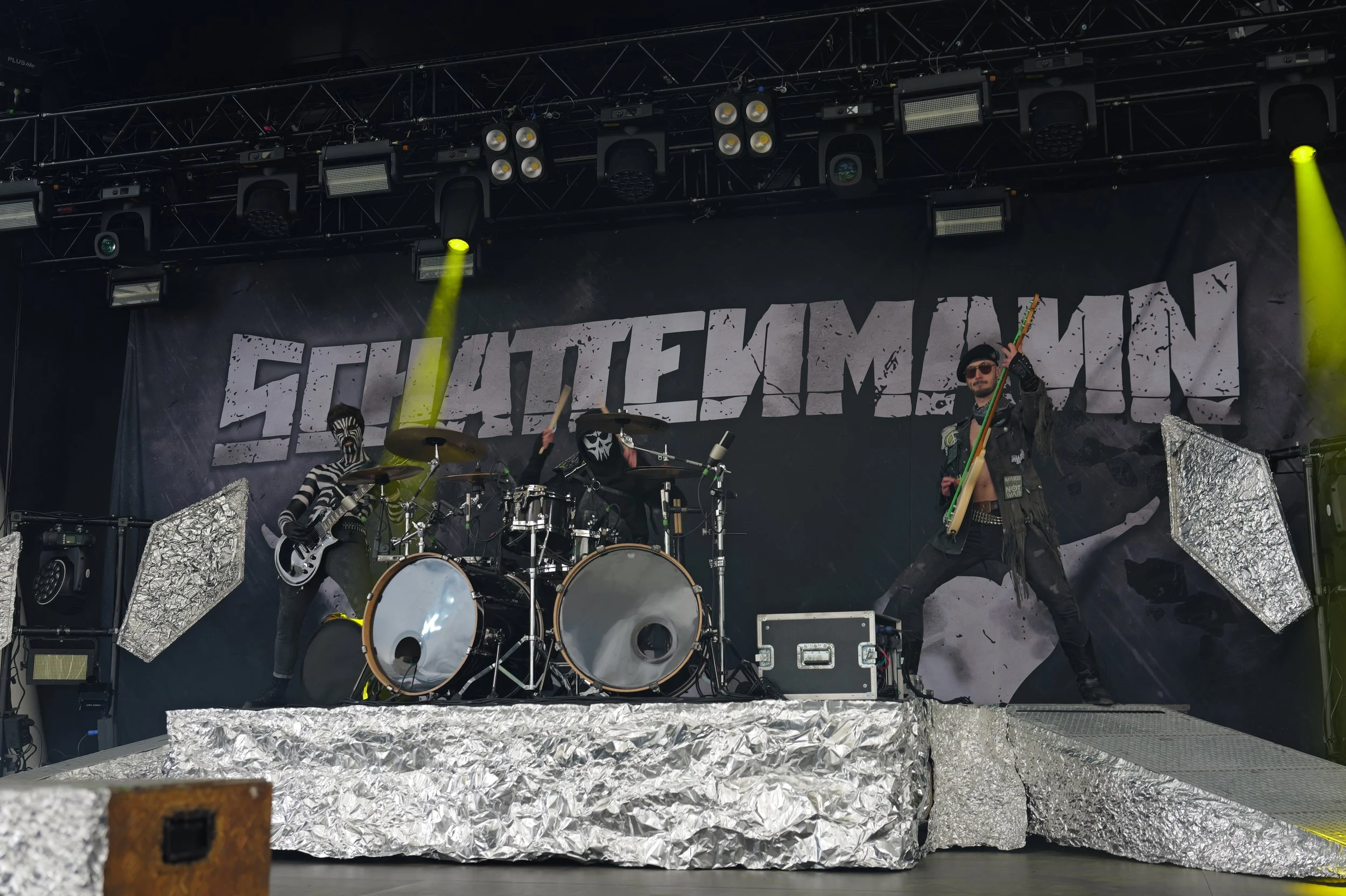 amphi_festival_mark_benecke_2026_covenant_welle_erdball_extize_schattenmann_joachim_witt_tanzbrunnen_solitary_experiments_eisbrecher_celene_nox_oliver_klein_jens_domgoergen_das_ich_motel_transylvania_lebanon_hanover_sotiria_und_vie (115).jpeg