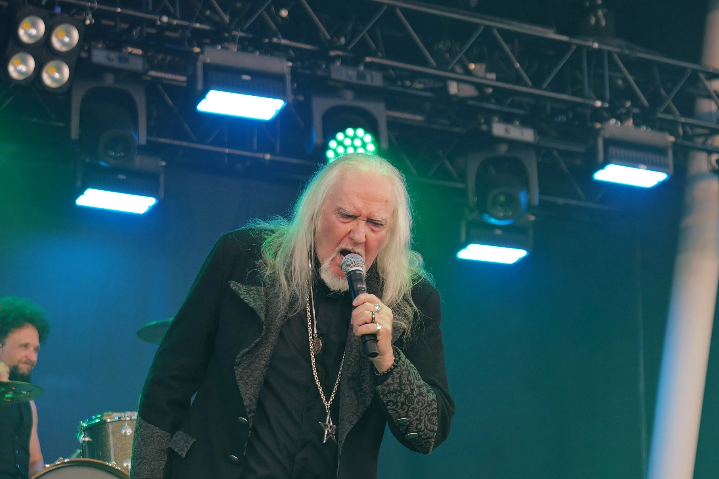 amphi_festival_mark_benecke_2026_covenant_welle_erdball_extize_schattenmann_joachim_witt_tanzbrunnen_solitary_experiments_eisbrecher_celene_nox_oliver_klein_jens_domgoergen_das_ich_motel_transylvania_lebanon_hanover_sotiria_und_vie (156).jpeg