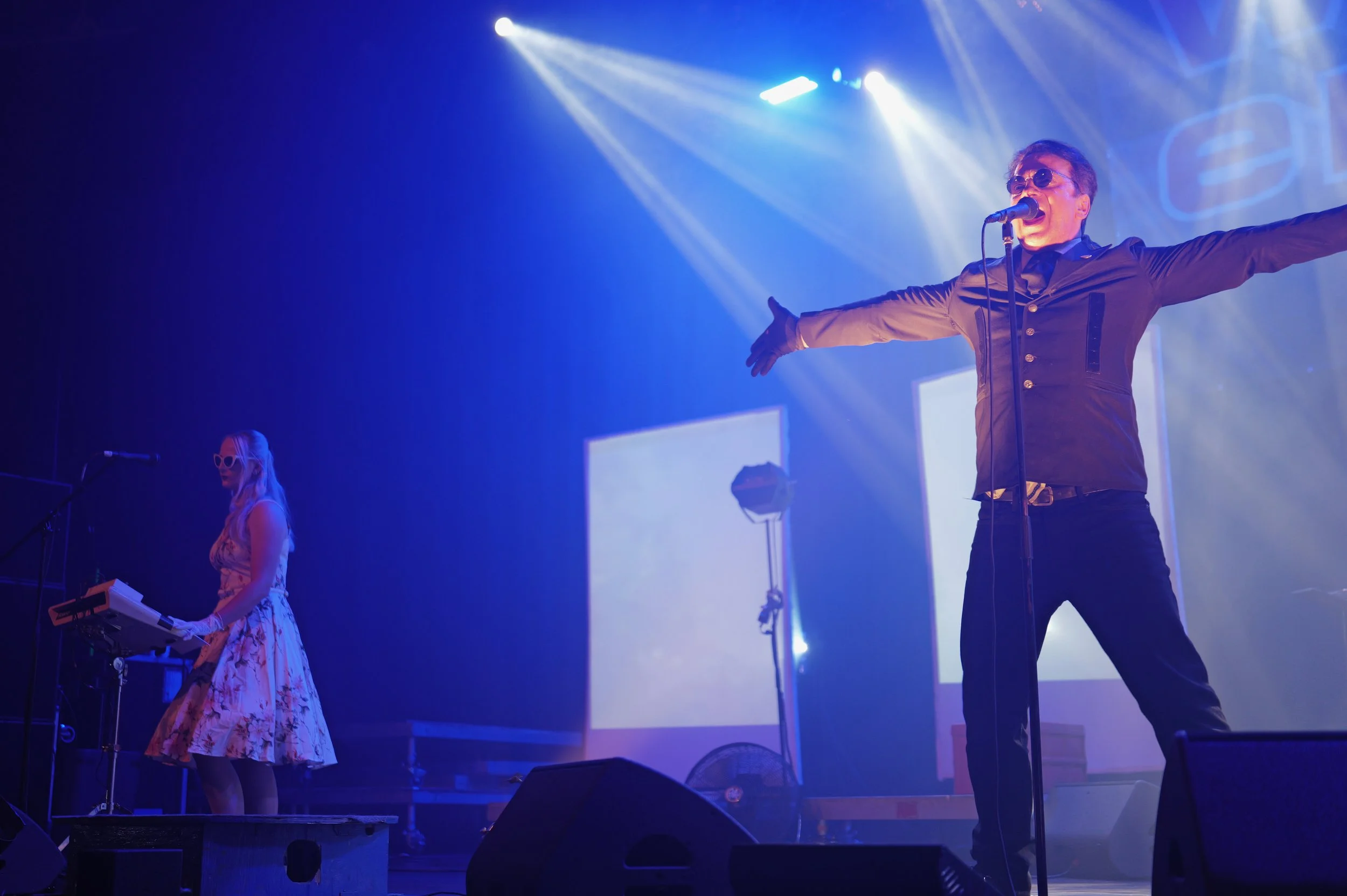 amphi_festival_mark_benecke_2026_covenant_welle_erdball_extize_schattenmann_joachim_witt_tanzbrunnen_solitary_experiments_eisbrecher_celene_nox_oliver_klein_jens_domgoergen_das_ich_motel_transylvania_lebanon_hanover_sotiria_und_vie (166).jpeg