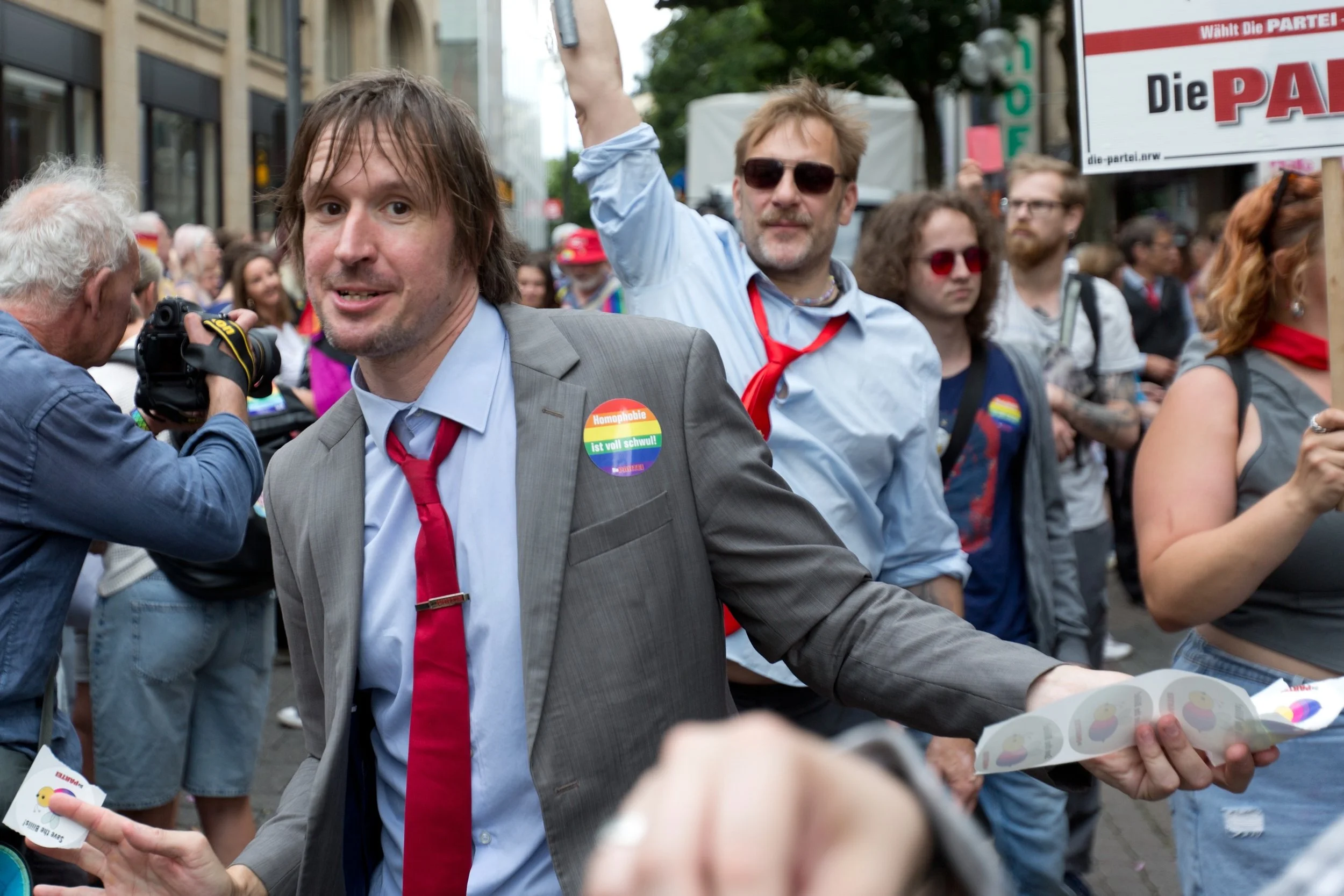fotos_von_felix_linde_die_PARTEI_colognepride_CSD_2026_koeln_mark_benecke - 26.jpeg