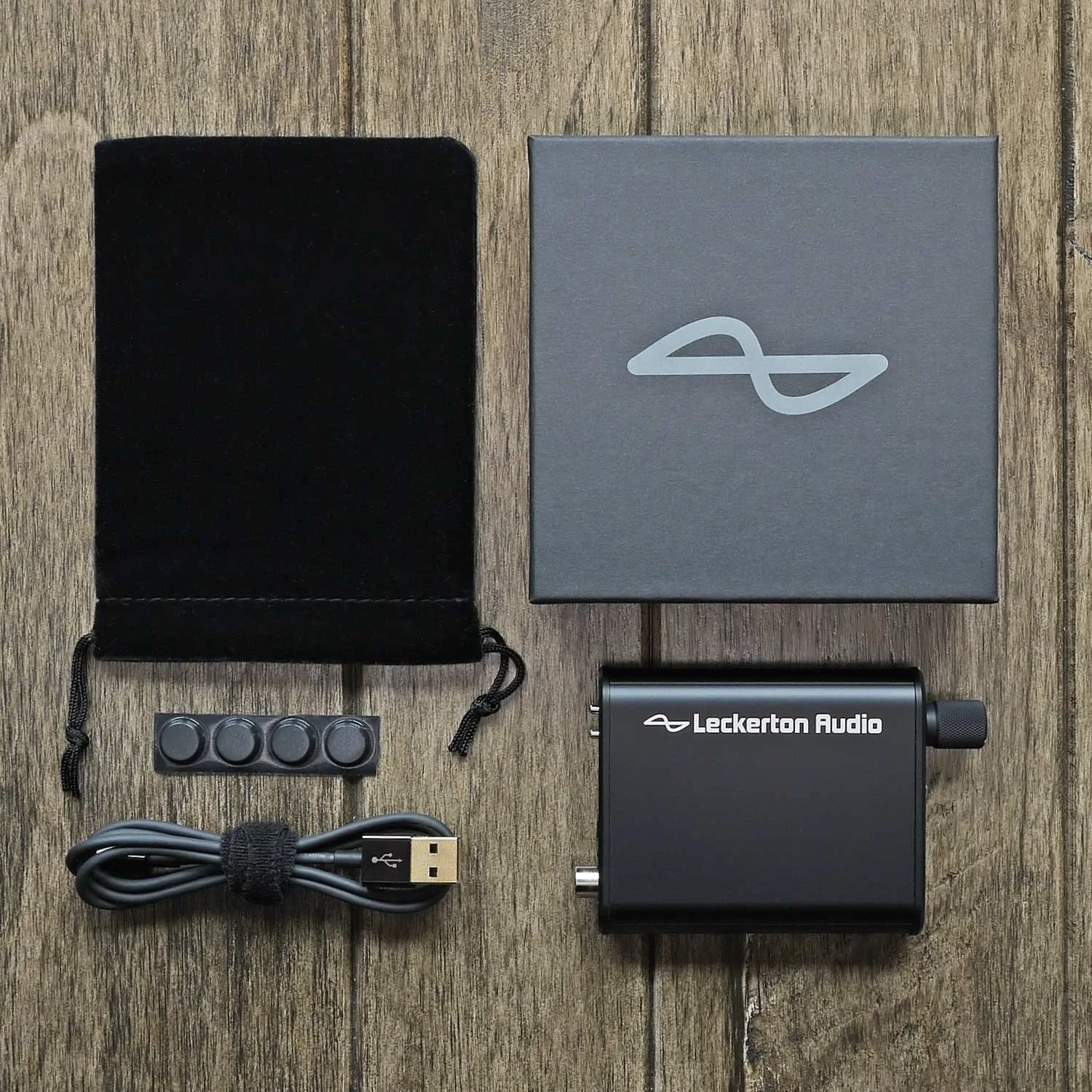 Copy of Leckerton Audio UHA-6S.MKII USB DAC and Headphone Amplifier Black Box Contents