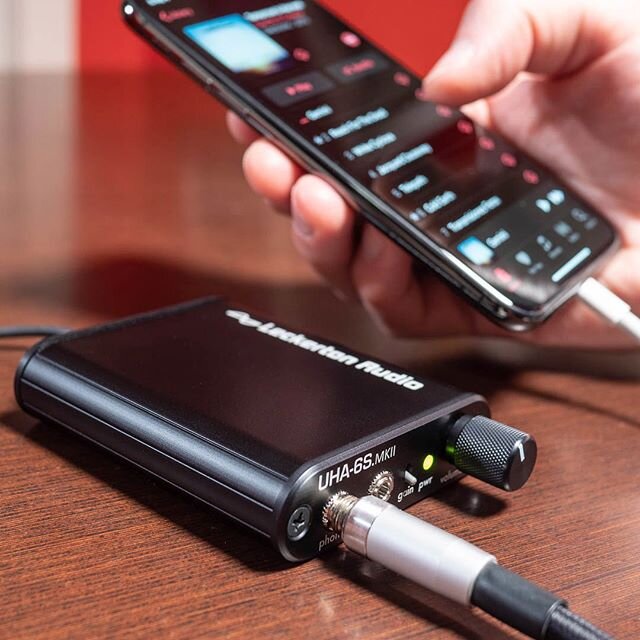 Stream digital audio directly from your smartphone for high-fidelity headphone listening on the go.
The UHA-6S.MKII is compatible with iPhone and Android, and it supports USB audio playback on Mac and Windows using built-in drivers.

#leckerton #head