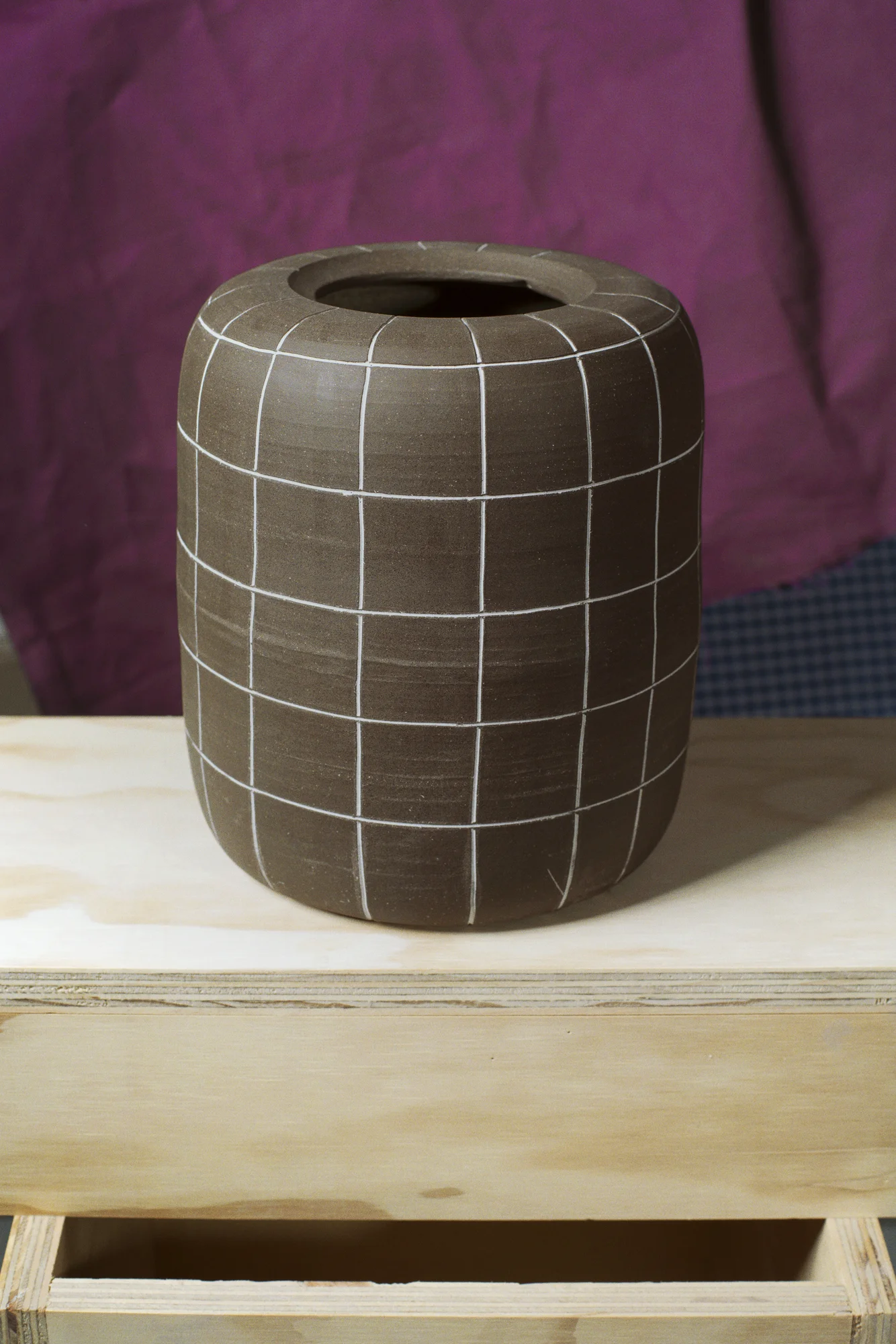 Dark Grid Vase