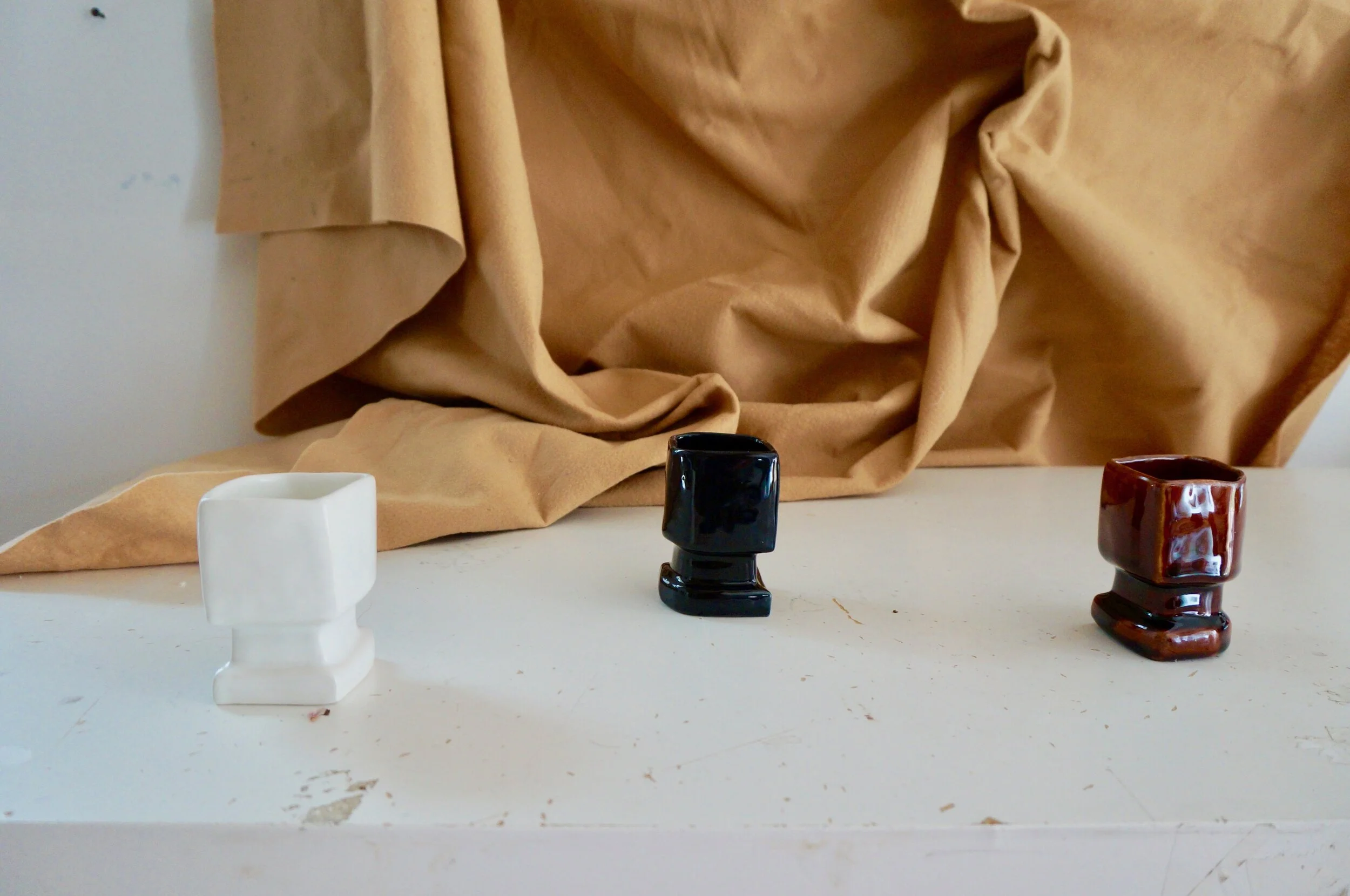 Glossy New Bone Cups