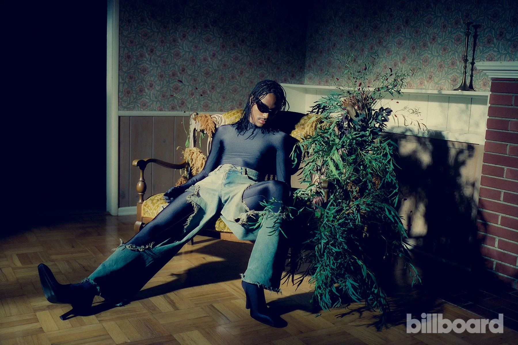 Photographed by Kanya Iwana