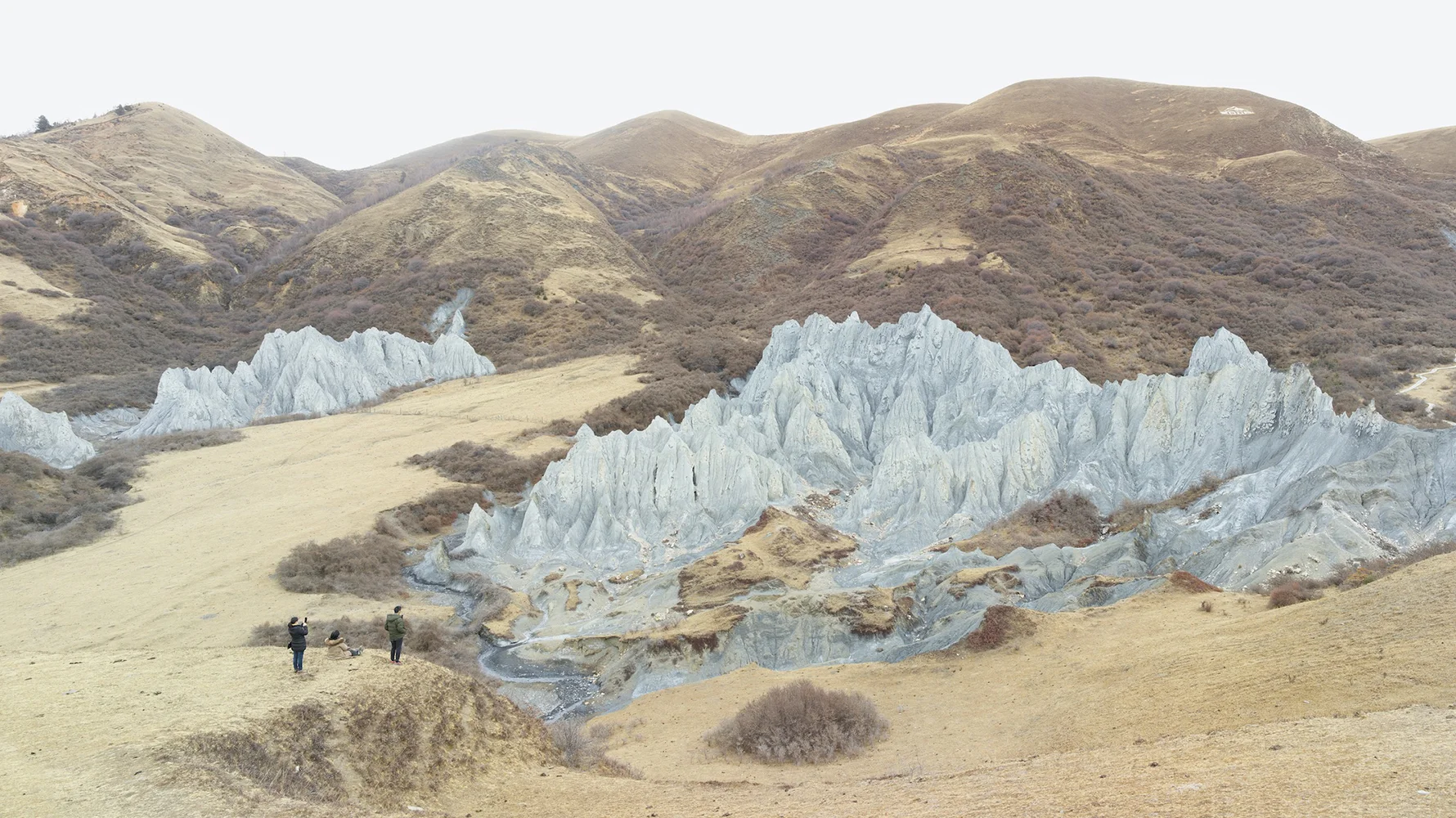 ZHANG Kechun, Dai Mount, 2018, Archival pigment print, 160 x 250 cm | Courtesy of Three Shadows +3 Gallery