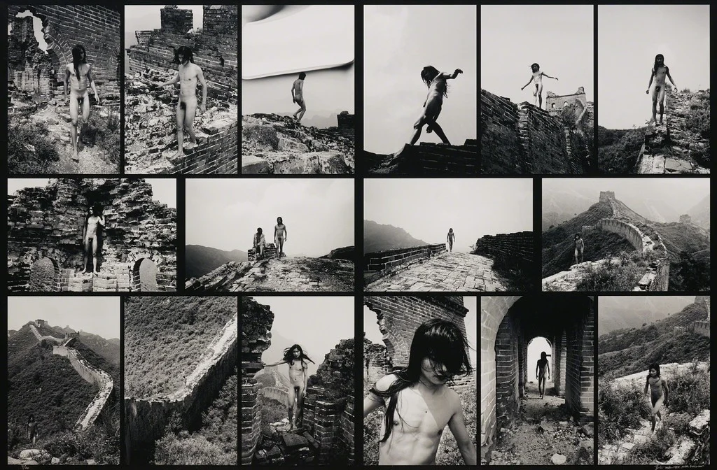 Ma Liuming - Fen-Ma Liuming walks the Great Wall - 1998 - 210 x 143 cm - 7/20 | Courtesy of the White Villa Collection