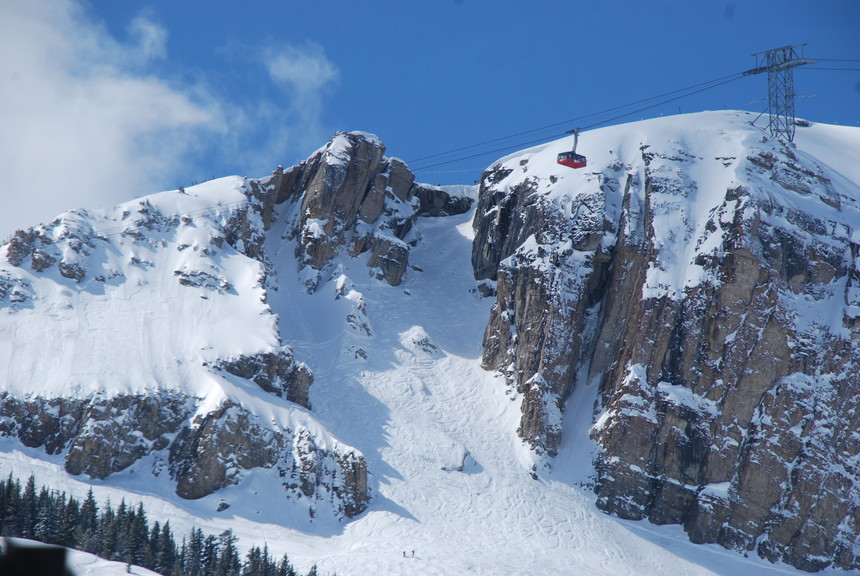 Corbets_Couloir_jackson_hole.jpg