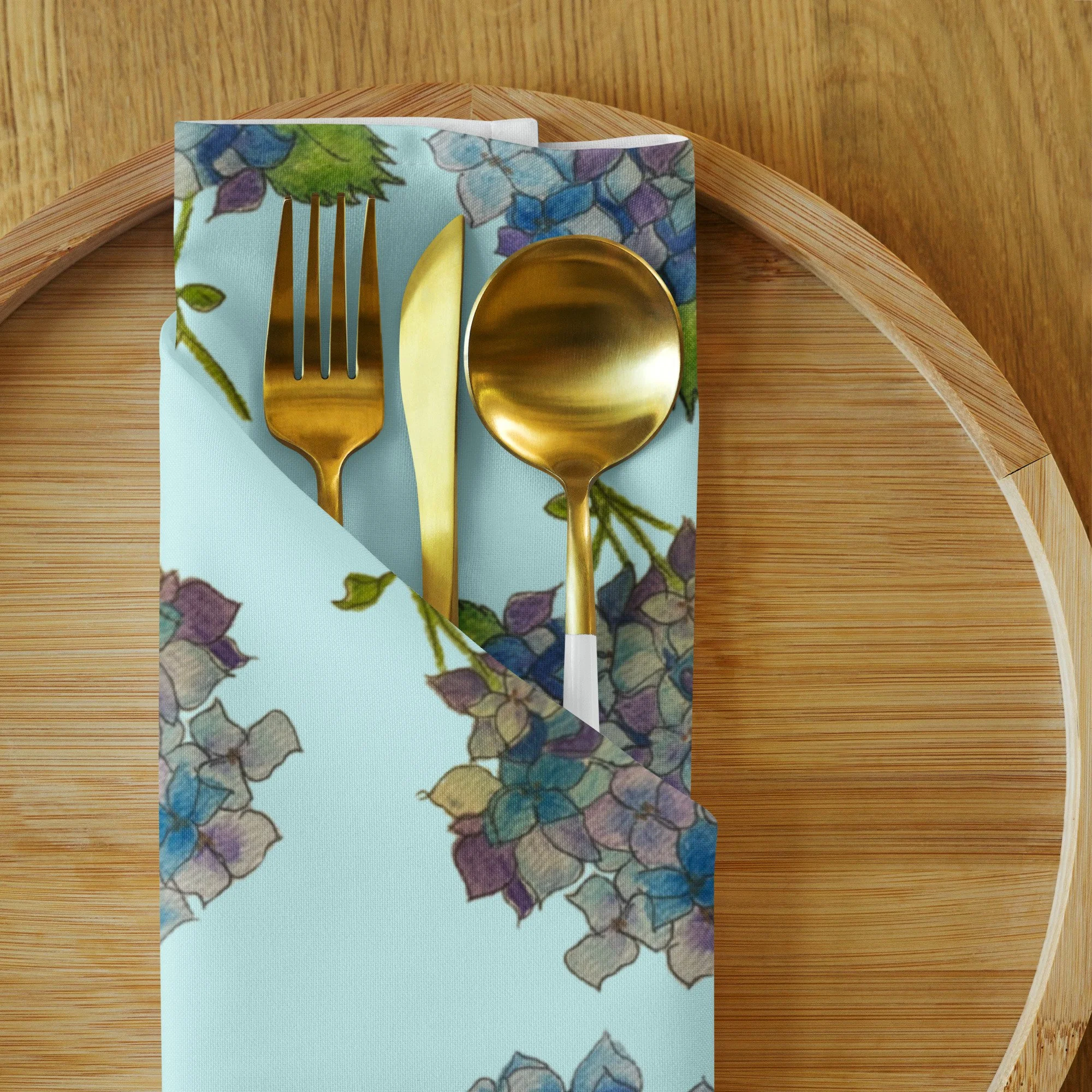cloth-napkin-set-(4)-white-front-2-65d37e34a5a8a.jpg