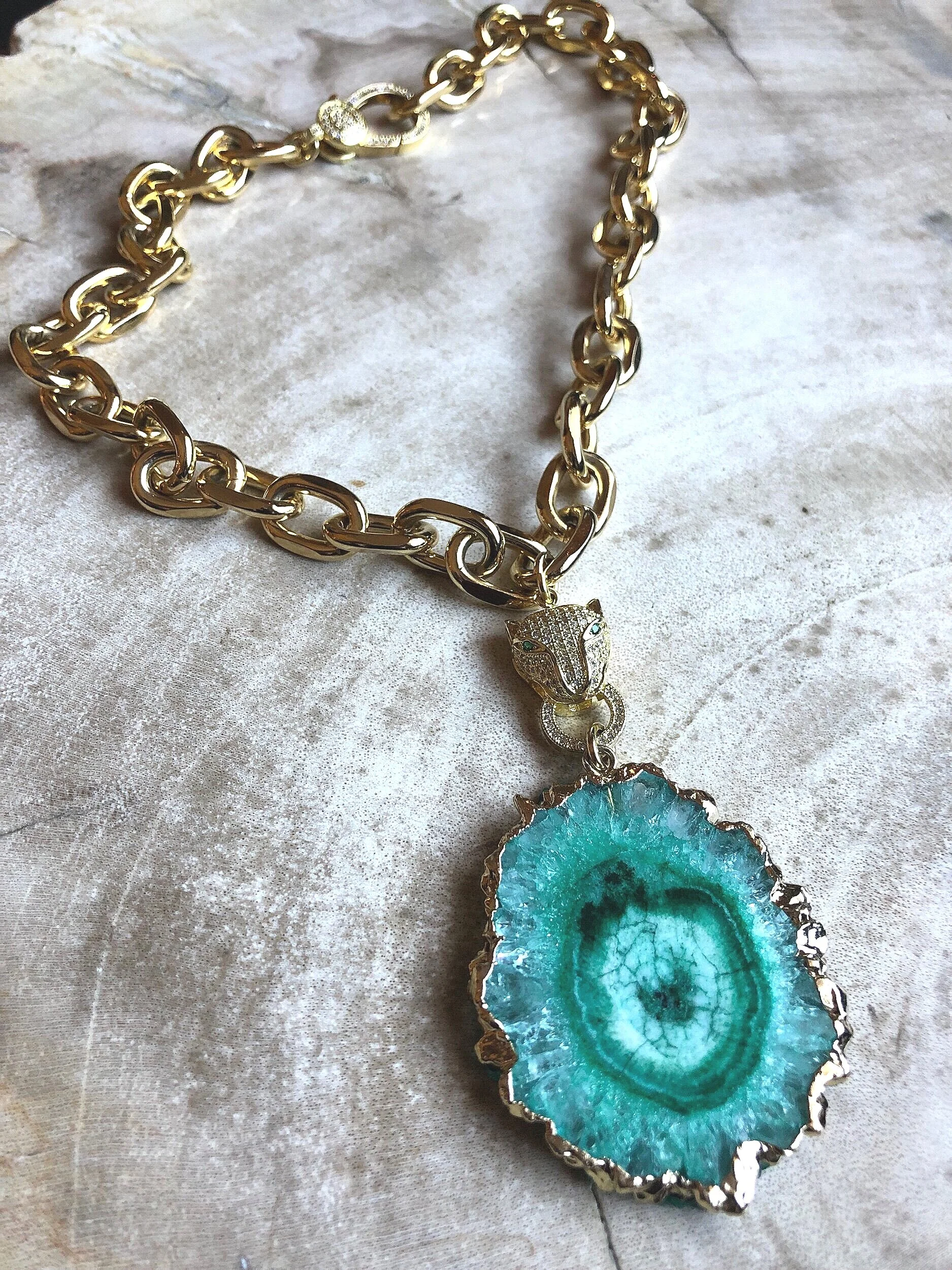 8D70FB64-0F90-4B14-BD73-99AA105F753F