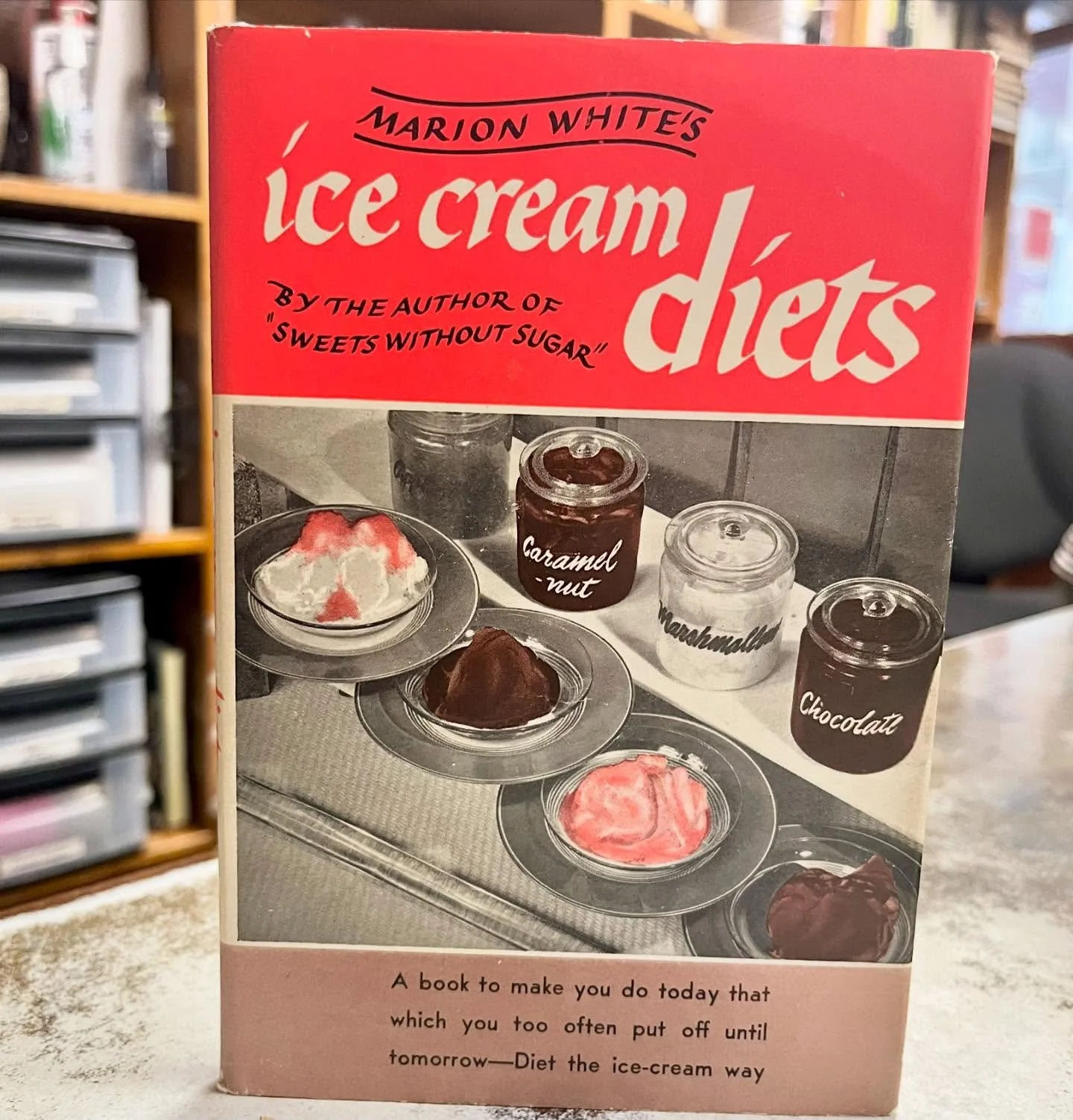 Rare Book Highlight: best diet on the market! 
.
.
.
.
.
.
.
#rarebooks #rarebookstore #cookbooks #vintagebooks #vintagecookbook