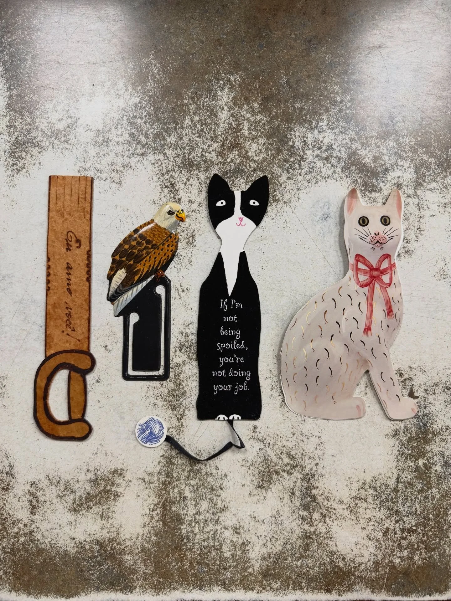 The truth is, you&rsquo;re either a bookmark user or a book-earer&hellip; either way, a girl&rsquo;s gotta keep her place 👆📚

Over the years, we&rsquo;ve found all sorts of things tucked inside the books we collect and sell: notes, doodles, feather