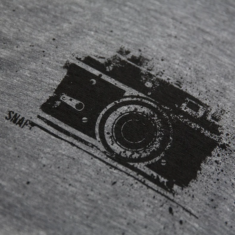 snap tri grey detail.jpg
