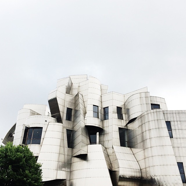  Frank Gehry's Weisman Museum 