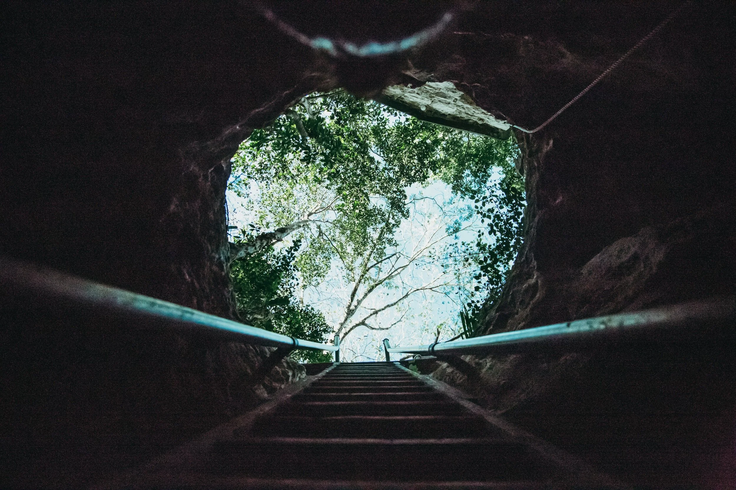 CBASP Depression Treatment - Emerging from a hole