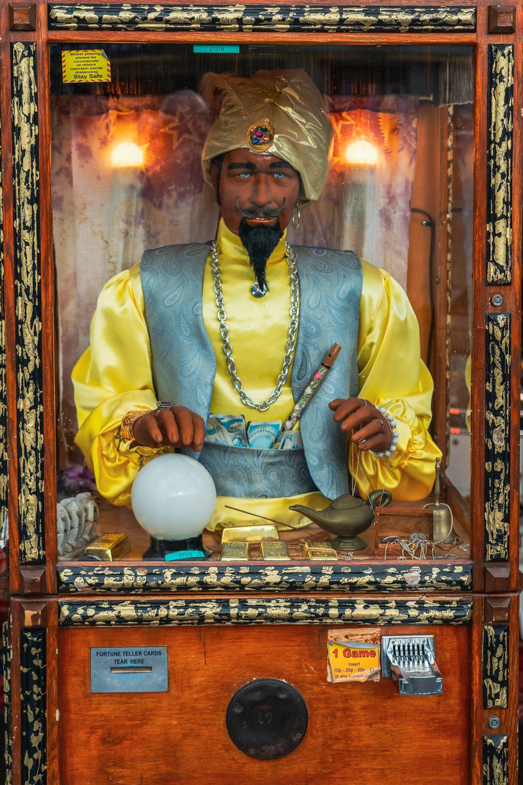 Cognitive Distortions in Relationships: Zoltar fortune telling booth