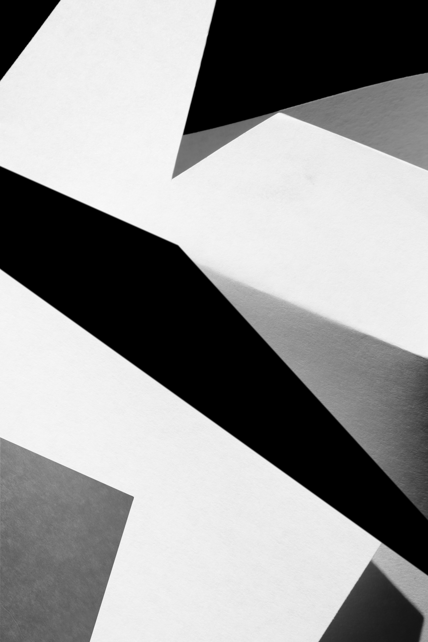 Growing up in downtown Chicago, I have always been cognizant of the
surrounding architecture. What I found particularly interesting were the
tall, steel frame buildings with their impenetrable faces; the patterns
and intersections of lines that c