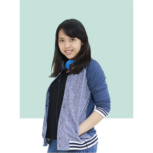 Sebagai seorang Graphic Designer, tanggung jawab utama Heidy adalah mempersiapkan berbagai aset grafis digital untuk keperluan pasca-produksi perkuliahan, email newsletter, print/internet marketing, serta berbagai keperluan internal tim.
.
Sebelum bergabung dengan Universitas Ciputra, Heidy belajar di Swinburne University-Melbourne mengambil program studi Multimedia (Marketing), dan bekerja di salah satu digital agency di Australia selama 2 tahun.
.
Karena Heidy adalah seorang penggemar kopi dan traveling, maka jangan kaget bila Anda menemukan banyak foto pemandangan dan coffee shop di akun Instagramnya.
.
Follow Heidy di Instagram: @heidy.kusuma
.
#ciputraentrepreneurship #ciputrauceo #ucpeople #meettheteam #behindthescenes