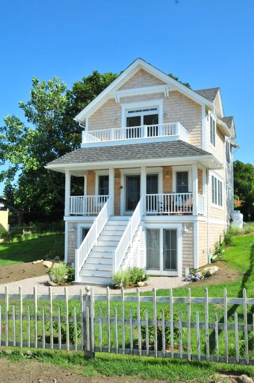 BLOCK ISLAND_EXT_1 (Medium).JPG