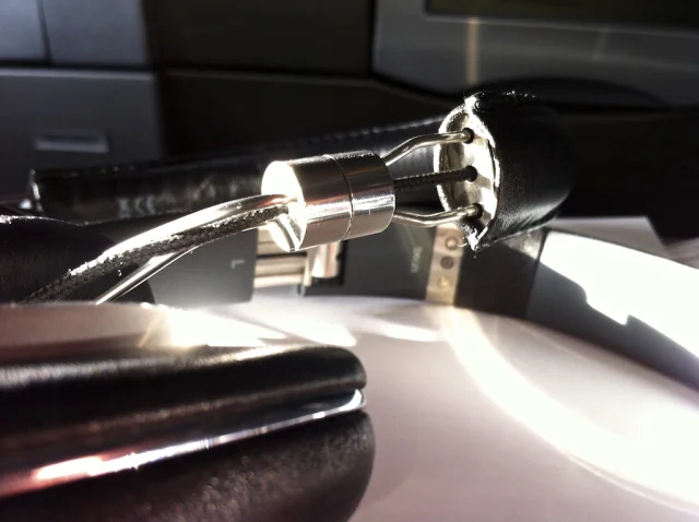 2012008_MonsterBeats_vs_BowersWilkins_006.jpg