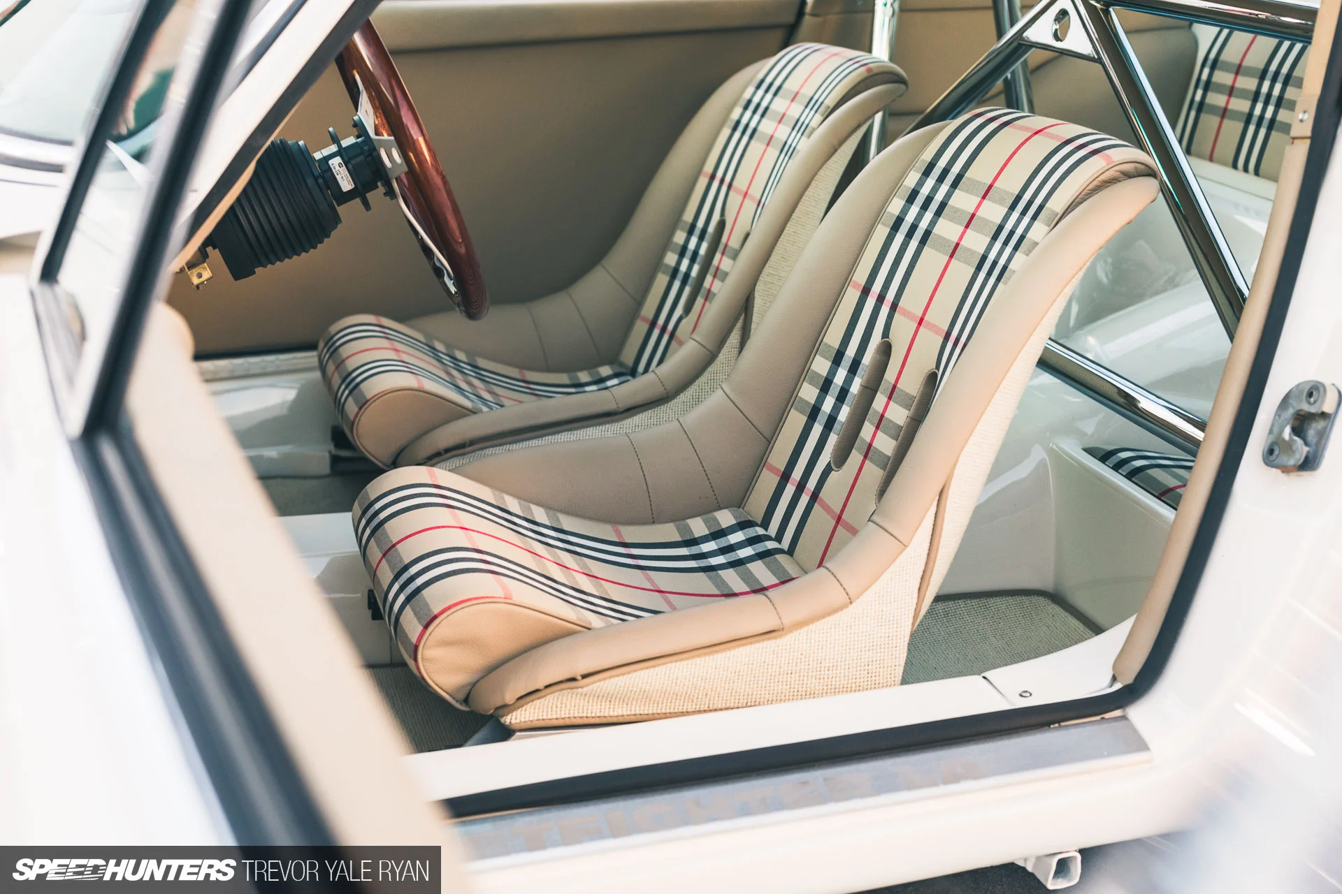 Dylan Coleman ’s 1977 Porsche 911 Coupe ( StreetFighter LA ’s E-RWB); Copyright Trevor Yale Ryan (via Speedhunters )