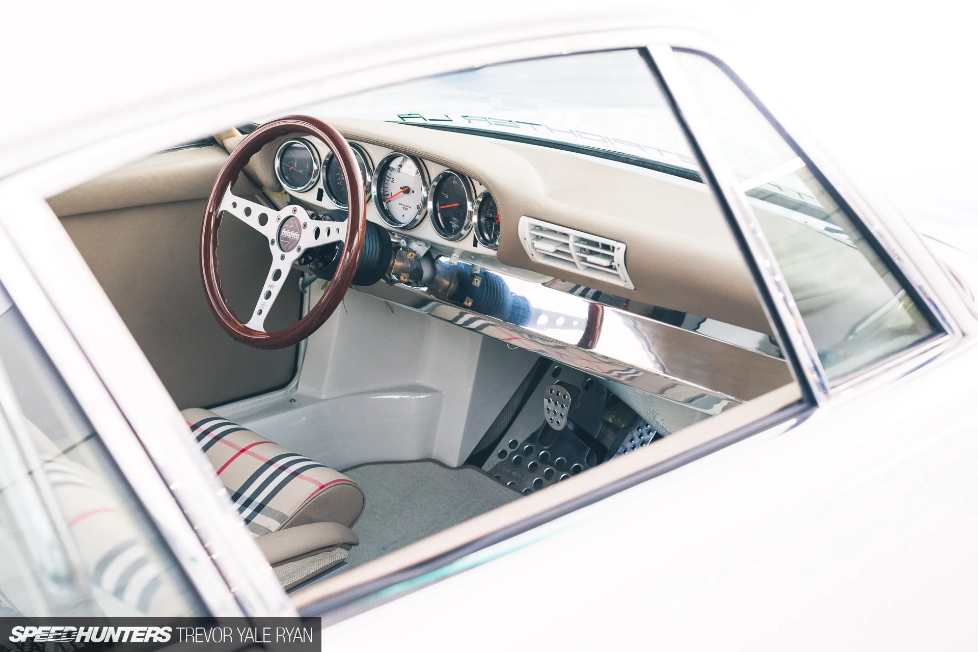 Dylan Coleman’s 1977 Porsche 911 Coupe (StreetFighter LA’s E-RWB); Copyright Trevor Yale Ryan (via Speedhunters)