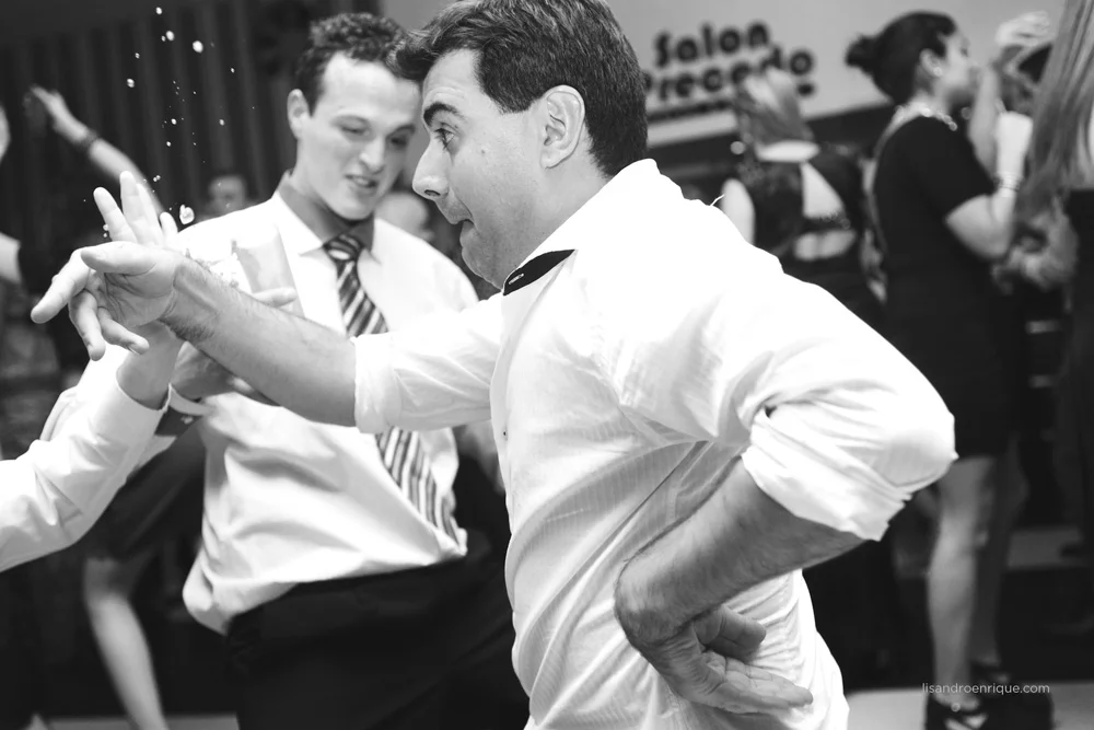 Fotógrafo de Bodas en Argentina: www.lisandroenrique.com