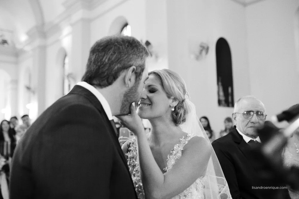 Boda de Ivana y Rodrigo, Salón La Angelina, Unquillo.
Más Historias de Amor & Celebración en www.lisandroenrique.com