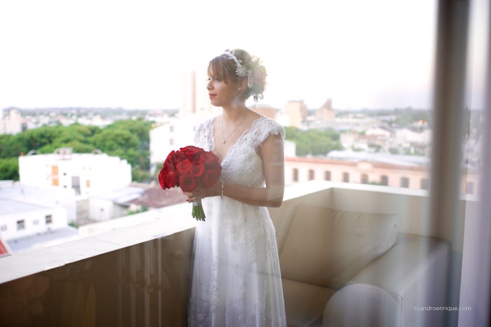  Boda de Mariana y Pablo. San Francisco, Córdoba. Estilo Circus. Más de esta Historia en Fotógrafo de Bodas www.lisandroenrique.com 