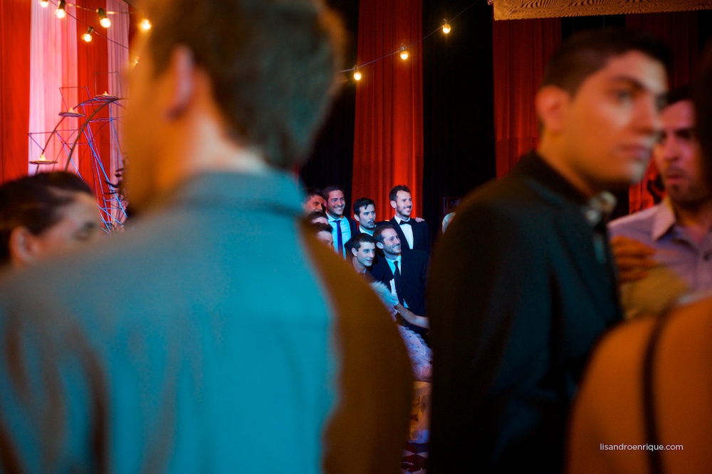  Boda de Mariana y Pablo. San Francisco, Córdoba. Estilo Circus. Más de esta Historia en Fotógrafo de Bodas www.lisandroenrique.com 