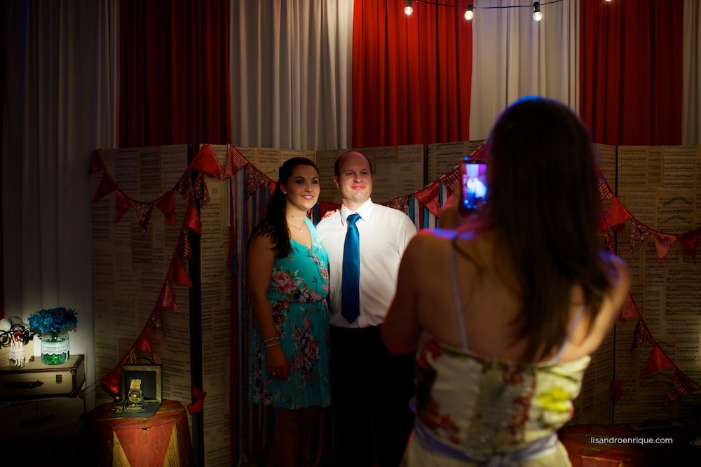  Boda de Mariana y Pablo. San Francisco, Córdoba. Estilo Circus. Más de esta Historia en Fotógrafo de Bodas www.lisandroenrique.com 