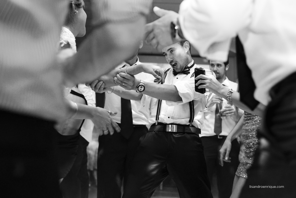  Boda de Mariana y Pablo. San Francisco, Córdoba. Estilo Circus. Más de esta Historia en Fotógrafo de Bodas www.lisandroenrique.com 