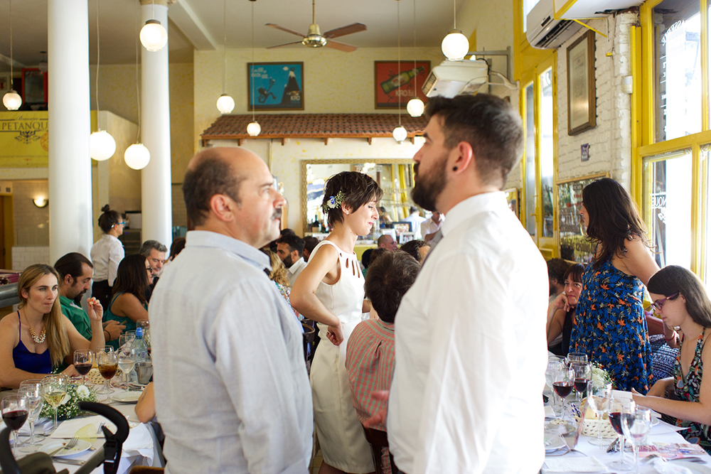  Boda de Día en Restaurante Brasserie Petanque, San Telmo, Capital Federal. Bodas de Destino. 