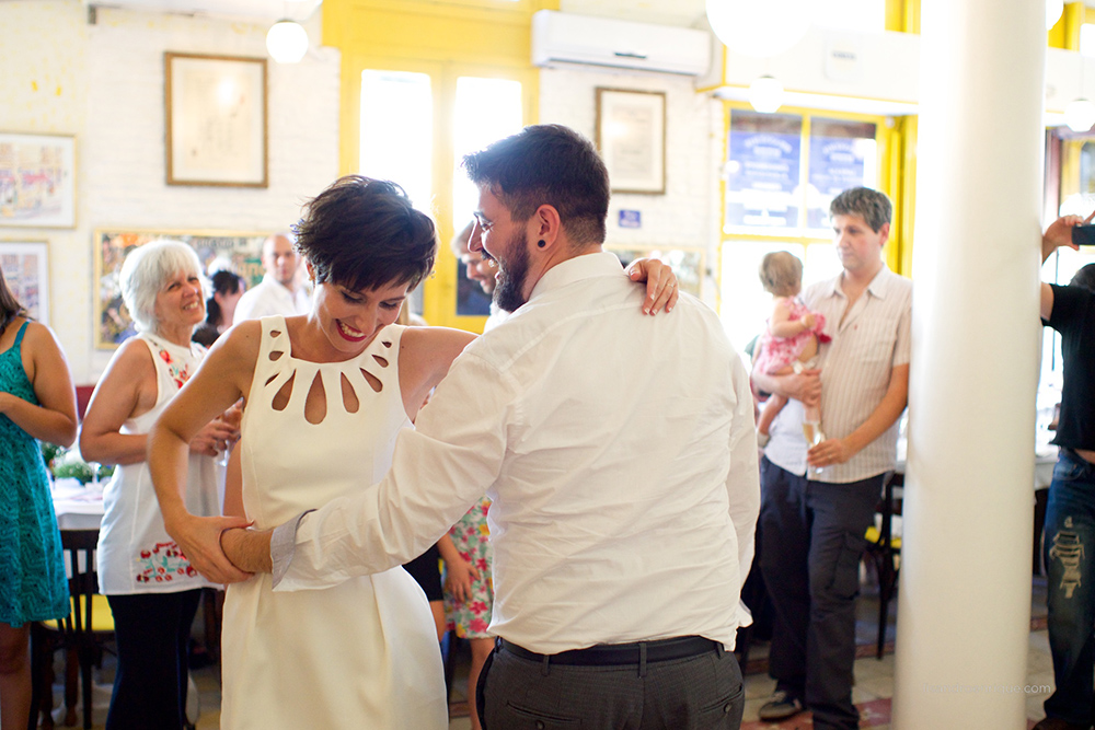  Boda de Día en Restaurante Brasserie Petanque, San Telmo, Capital Federal. Bodas de Destino. 