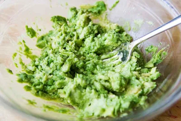 blackgarlicguacamole.jpg