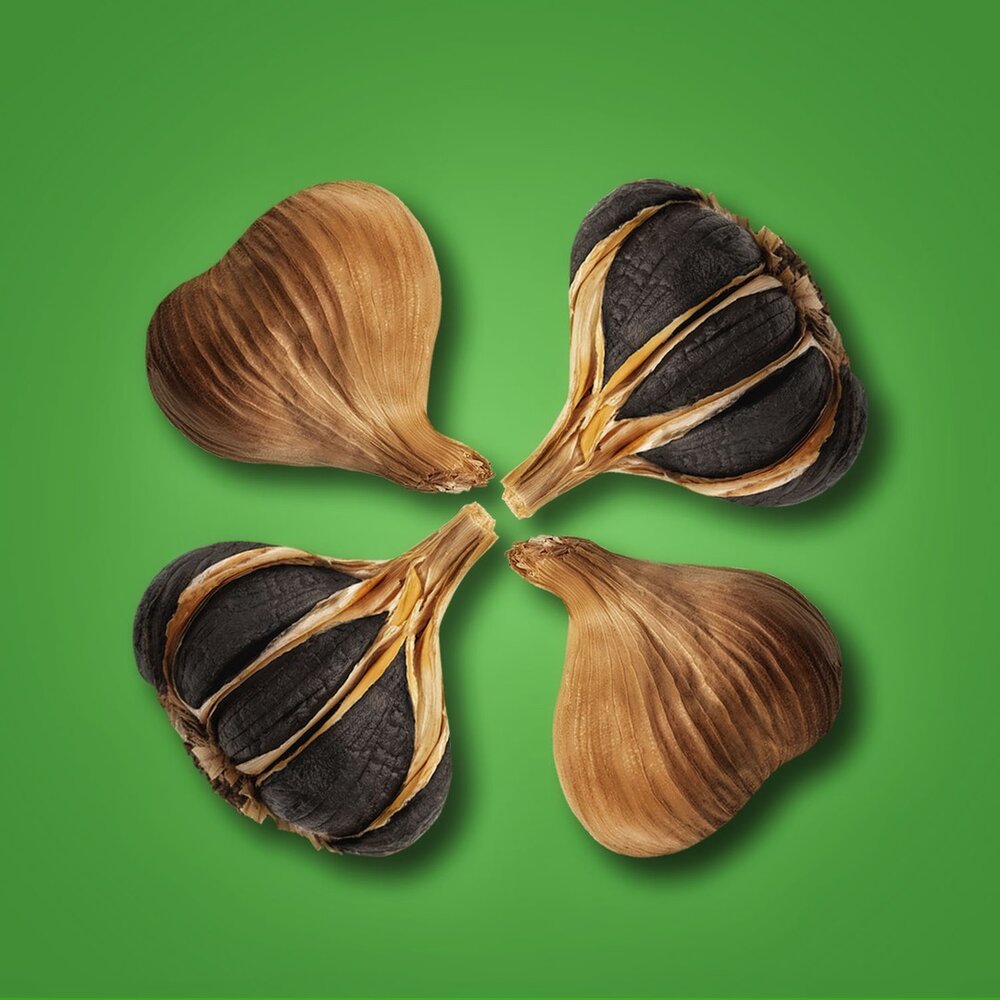 💰🌈 #HappyStPatricksDay How are you using our black garlic in today&rsquo;s #recipes? 
Shaking Black Garlic Powder on the meat in your Shepherd&rsquo;s Pie? Dipping roasted potatoes in our Black Garlic Pur&eacute;e? Adding crushed Black Garlic clove