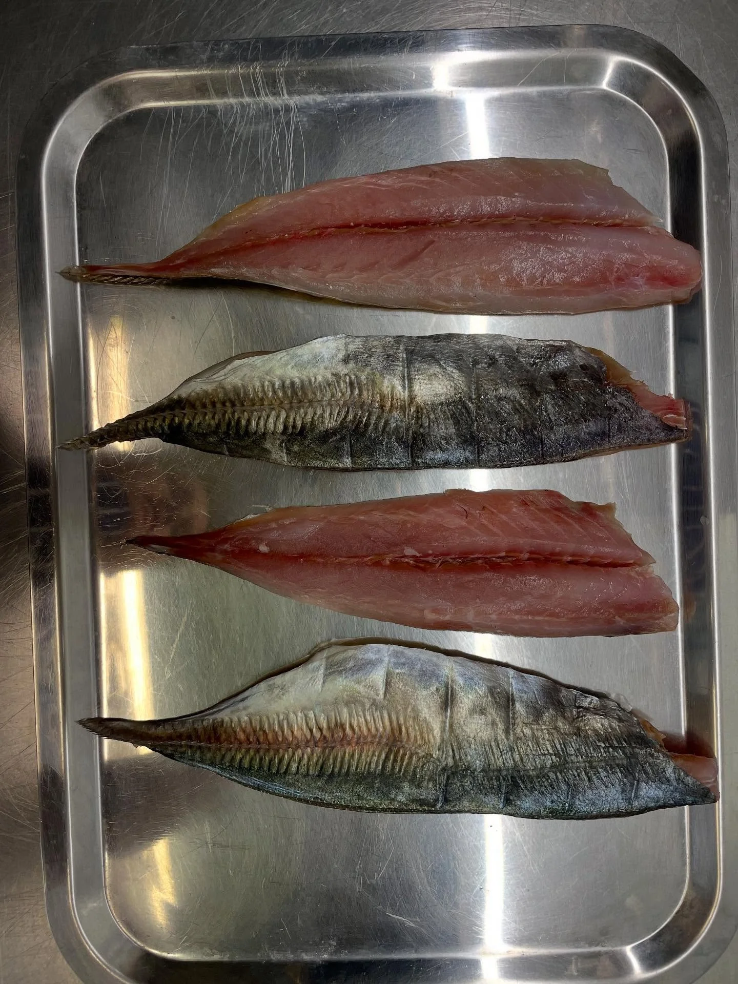 We are ready for tomorrow&rsquo;s @growingcommunities farmers market 😎

We are bringing you the best Himono for your grill or bbq - this week&rsquo;s catch is horse mackerel netted on Two Brothers in Plymouth ⛵️

Specials of the week:
- Chef-prepare