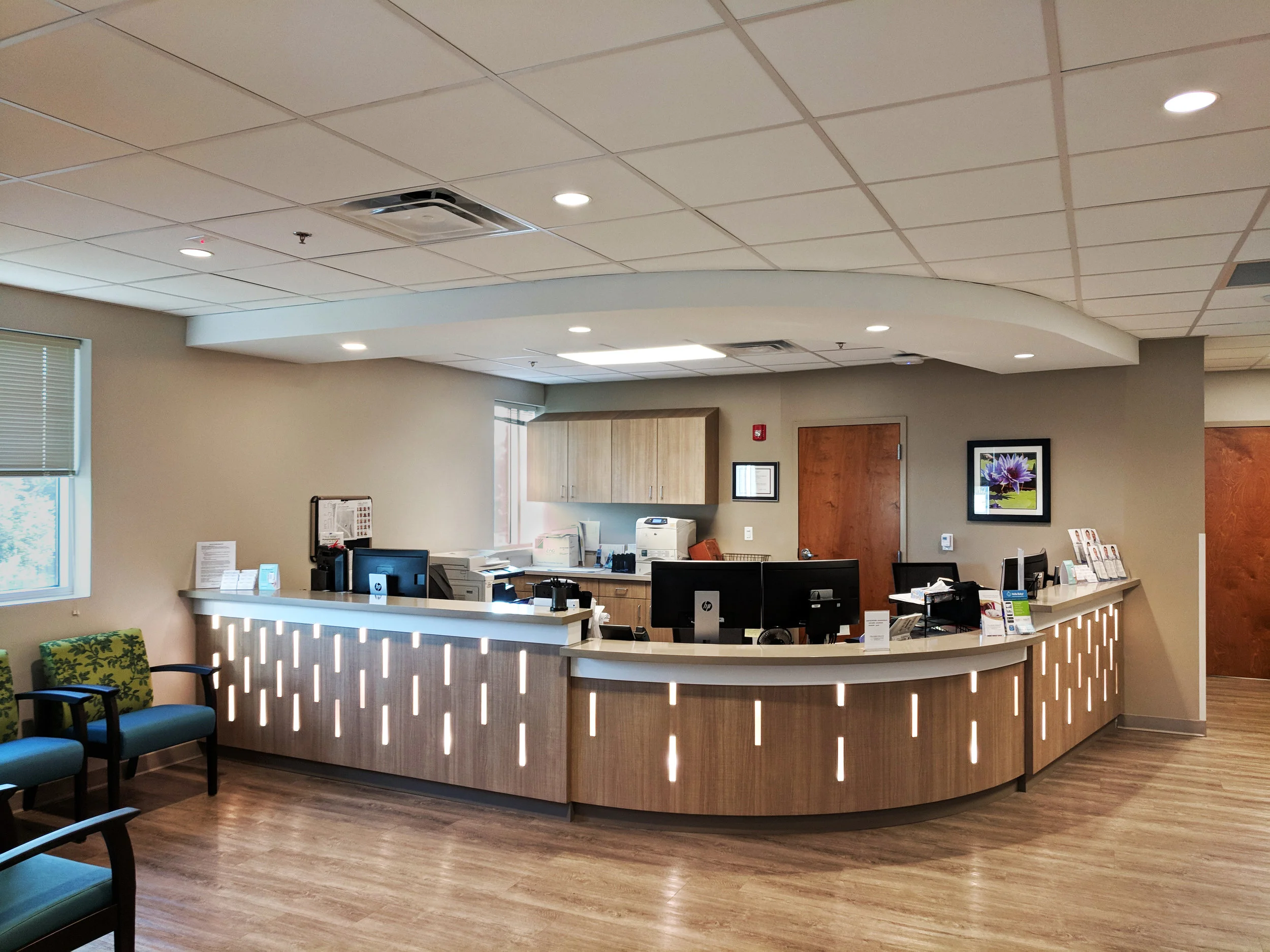 Reception Desk for Maternal Fetal Medicine