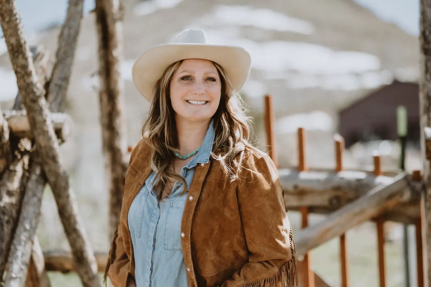 It's always makes my day to see this lovely human! Sometimes it's out on NYE hikes, sometimes it's backpacking up on a mountain, and sometimes it's for a quick stop in for headshots. I wish I would have had more time with you this go round but I'll t