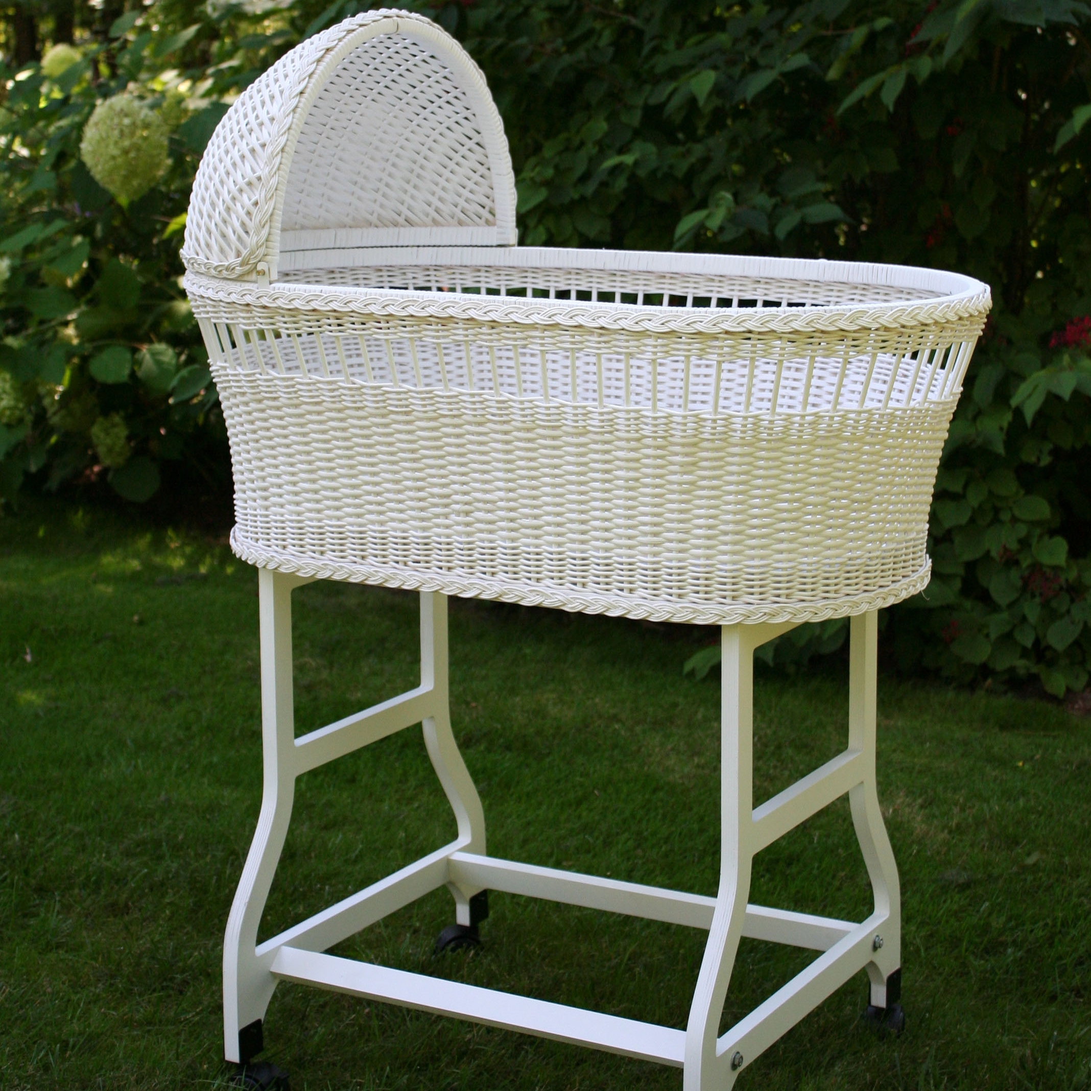 wicker bassinet