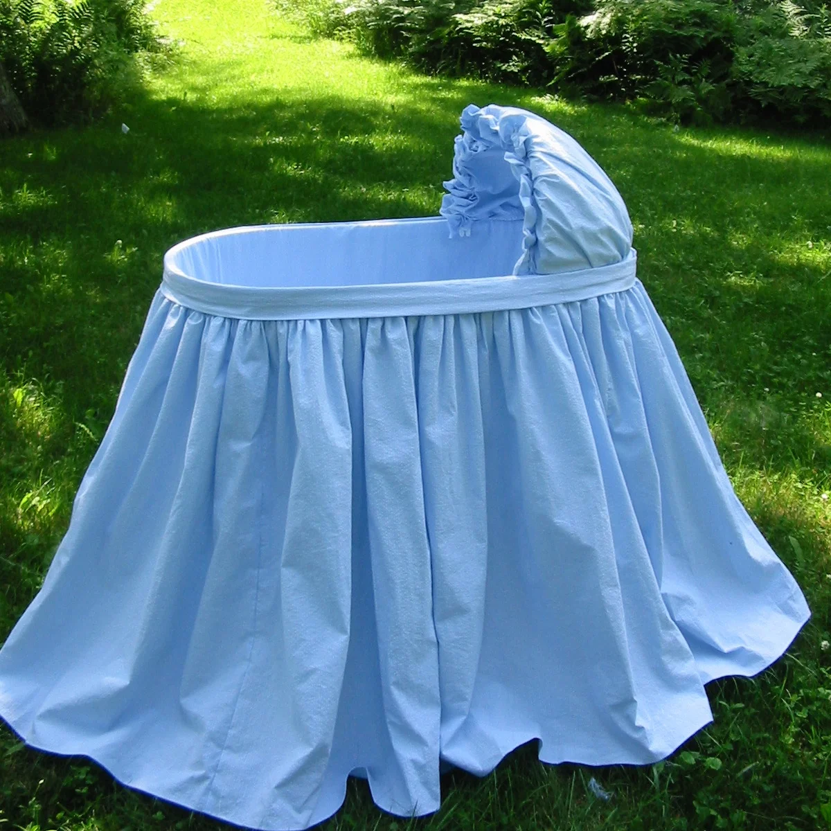 Bluebird Bassinet.jpg