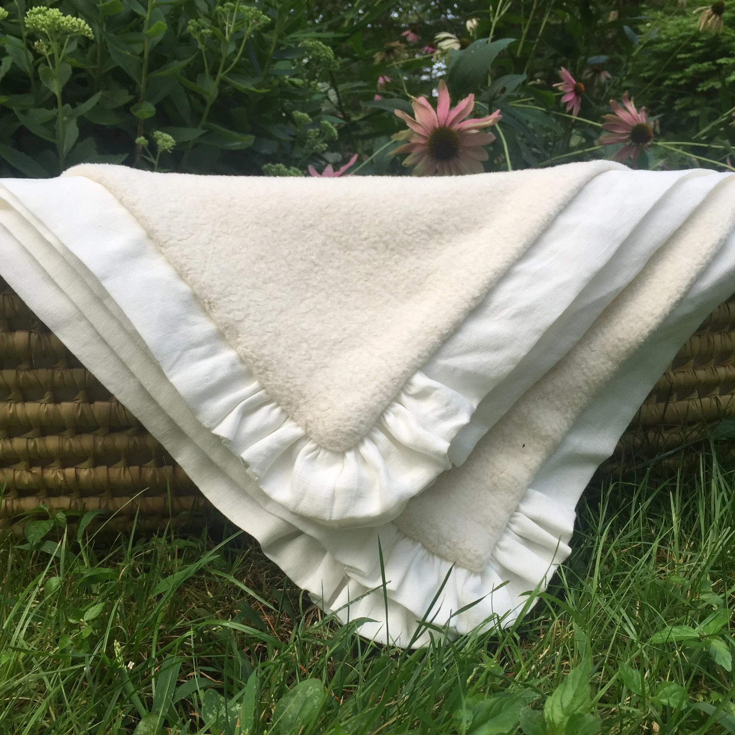 Flanged with Gathered Corners Receiving Blanket, Laundered Linen